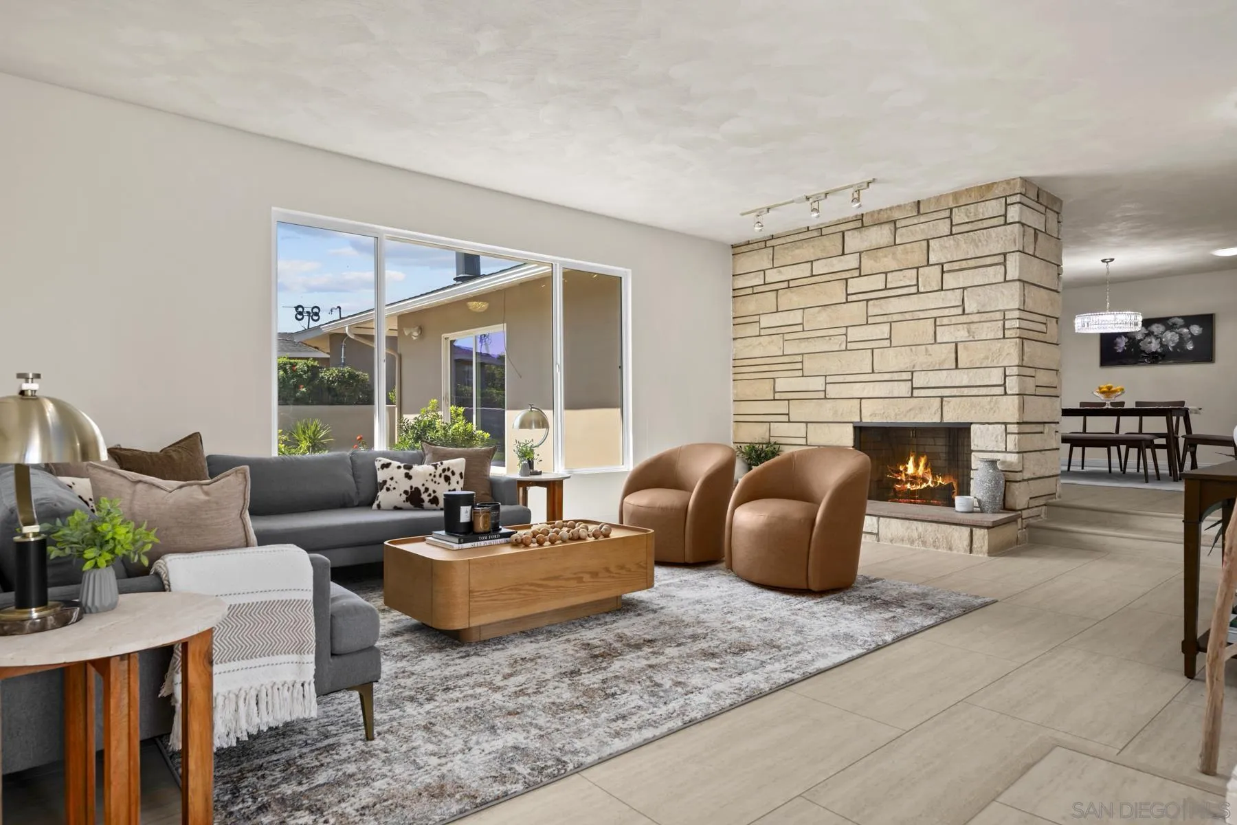 https://cdn.realtyfeed.com/cdn/127/260021454/150ae707ccbe9c49f65f82a24e01a718.webp
