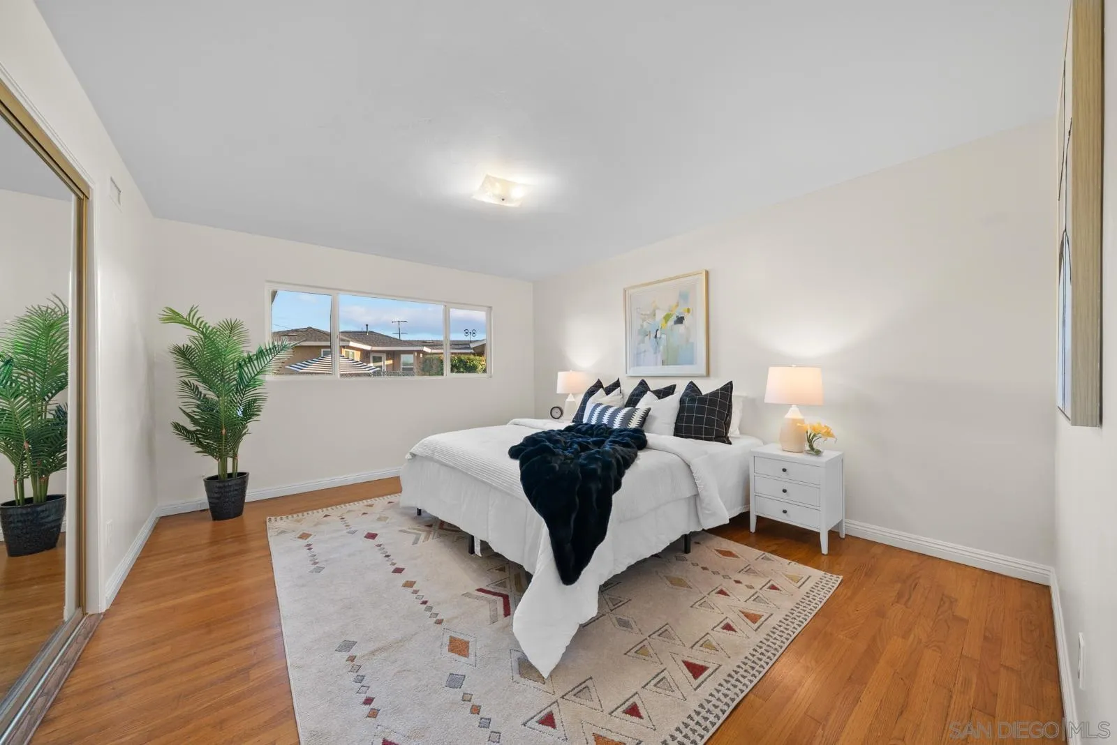 https://cdn.realtyfeed.com/cdn/127/260021454/472f43221947266011d287288c8a0e6c.webp