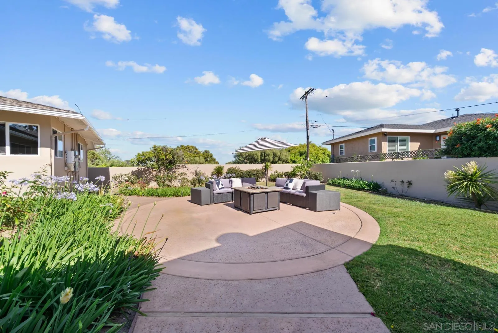 https://cdn.realtyfeed.com/cdn/127/260021454/59b38101fbf8ee2b56feee35eb933185.webp