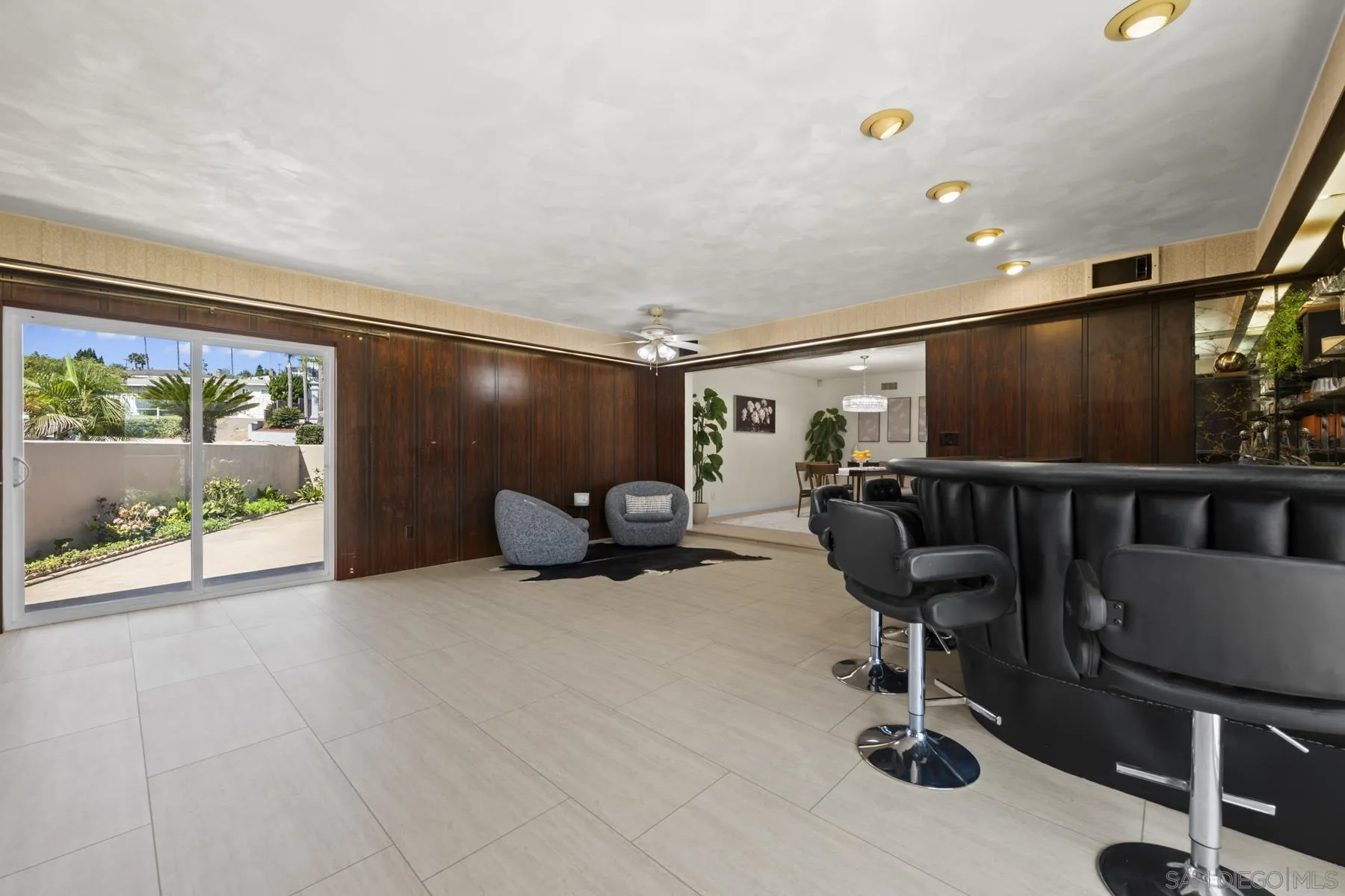 https://cdn.realtyfeed.com/cdn/127/260021454/cbaebad251c391c78b5fde57b8bb3e11.webp