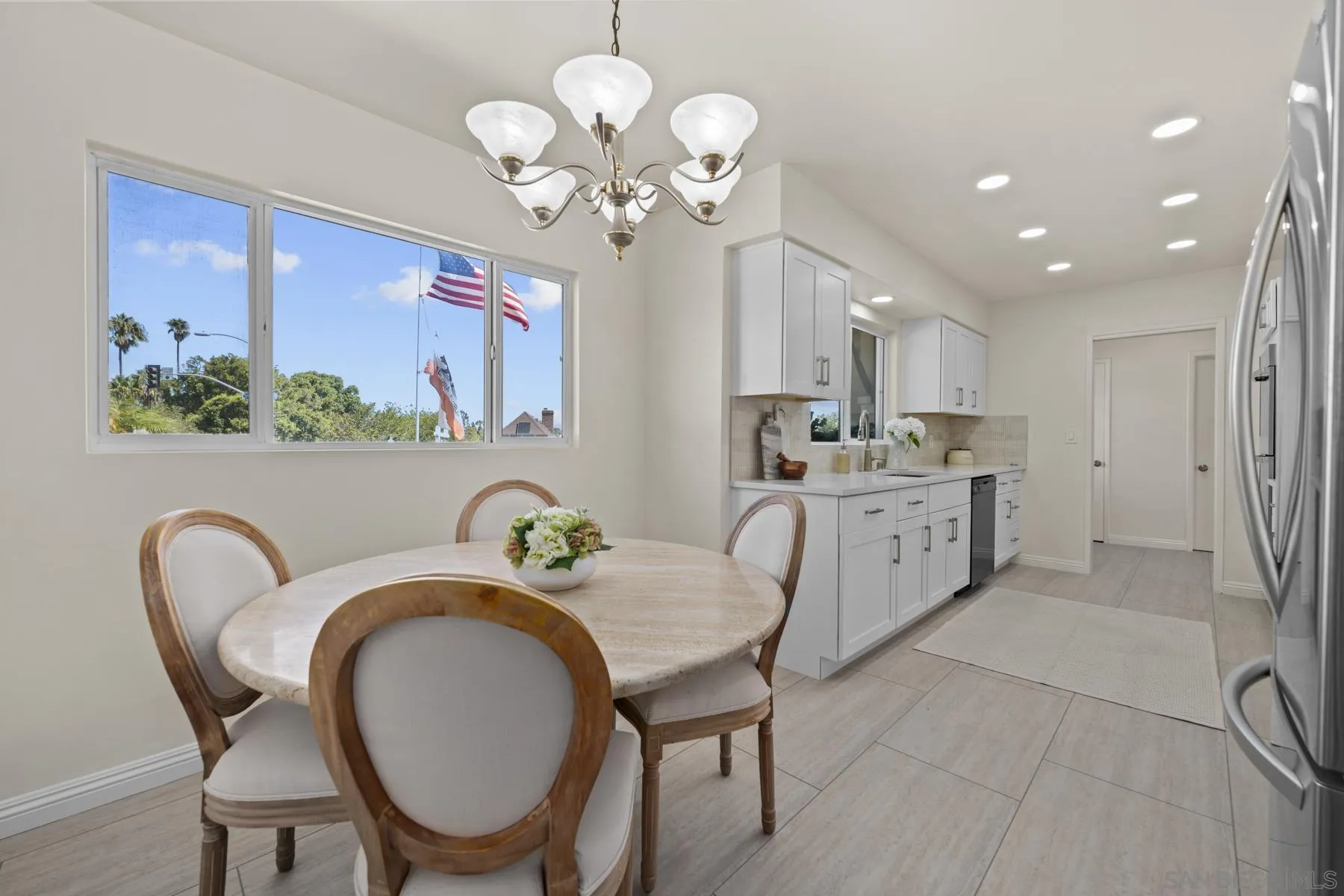 https://cdn.realtyfeed.com/cdn/127/260021454/d73b52fe55617e16800ba8368496a193.webp