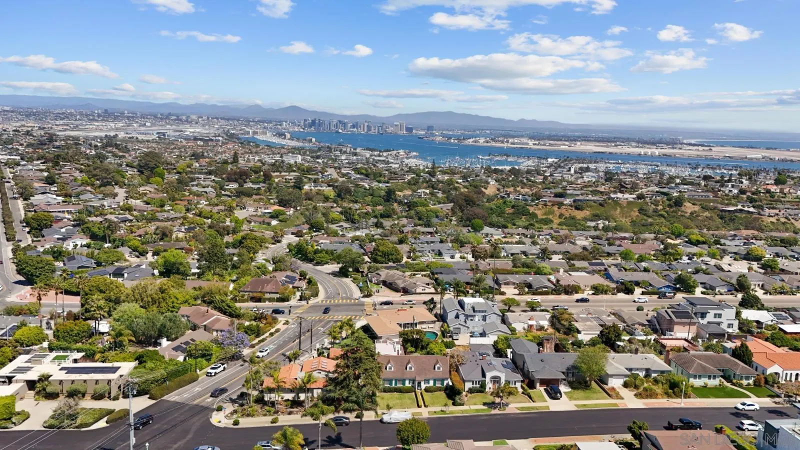 https://cdn.realtyfeed.com/cdn/127/260021454/fc02e3755418841acd66d9061aaaf7da.webp