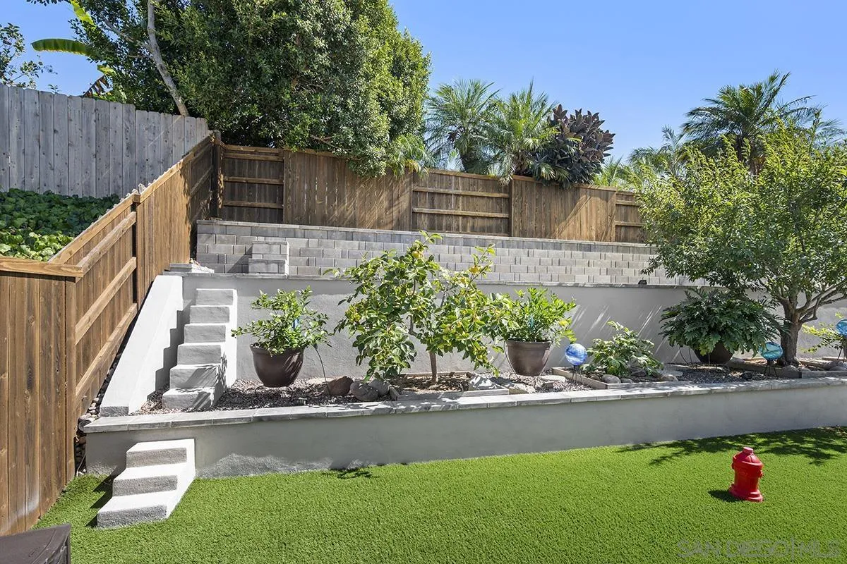 https://cdn.realtyfeed.com/cdn/127/260021455/ba8b4b840ed1acba02829c69307ff971.webp