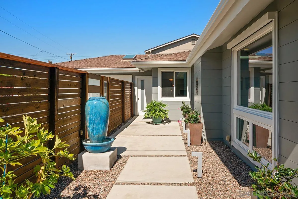 https://cdn.realtyfeed.com/cdn/127/260021455/d5ce35aa10355c71c4fd6142c72f1bbf.webp