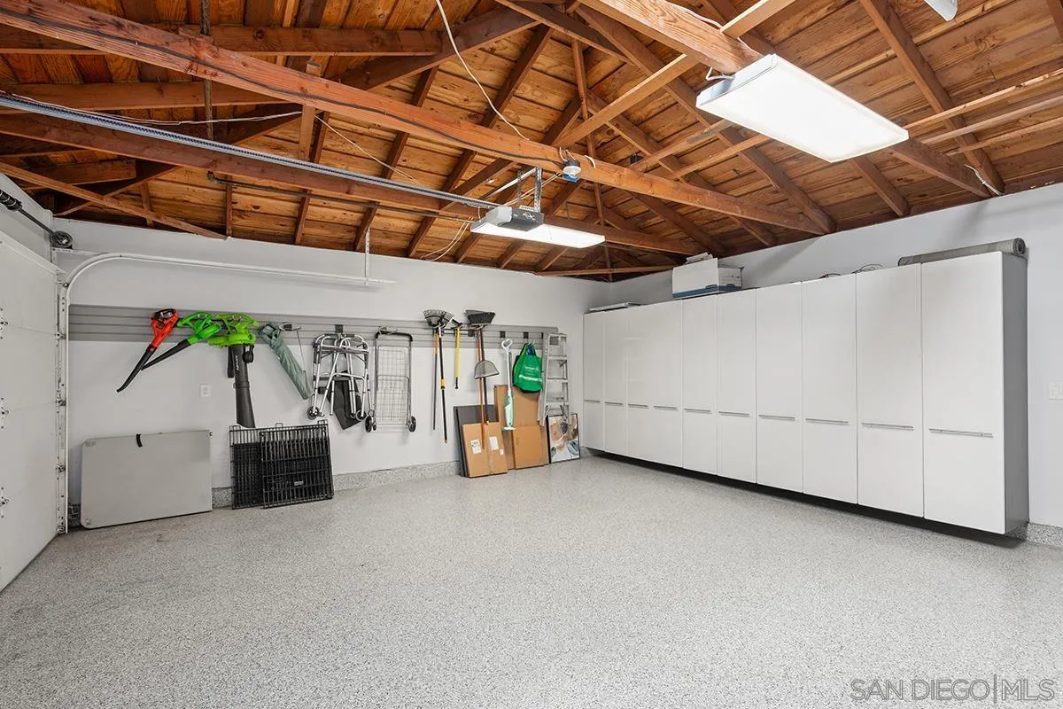 https://cdn.realtyfeed.com/cdn/127/260021455/decd53978b7d817941ddca2b2b2cf111.webp