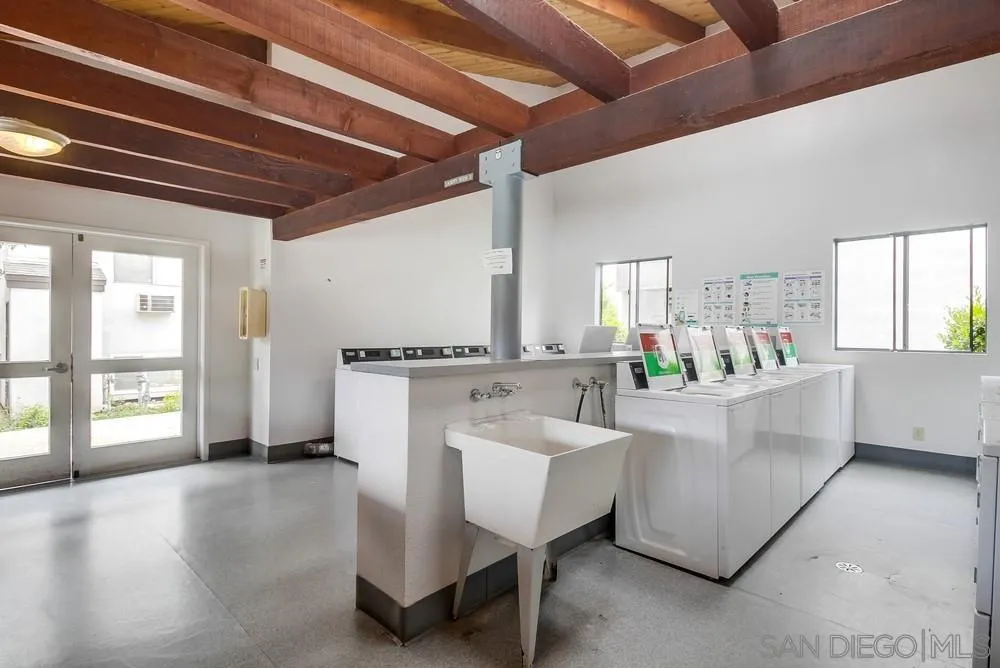 https://cdn.realtyfeed.com/cdn/127/260021460/28edb9a956e21829a6efc3d937492e66.webp