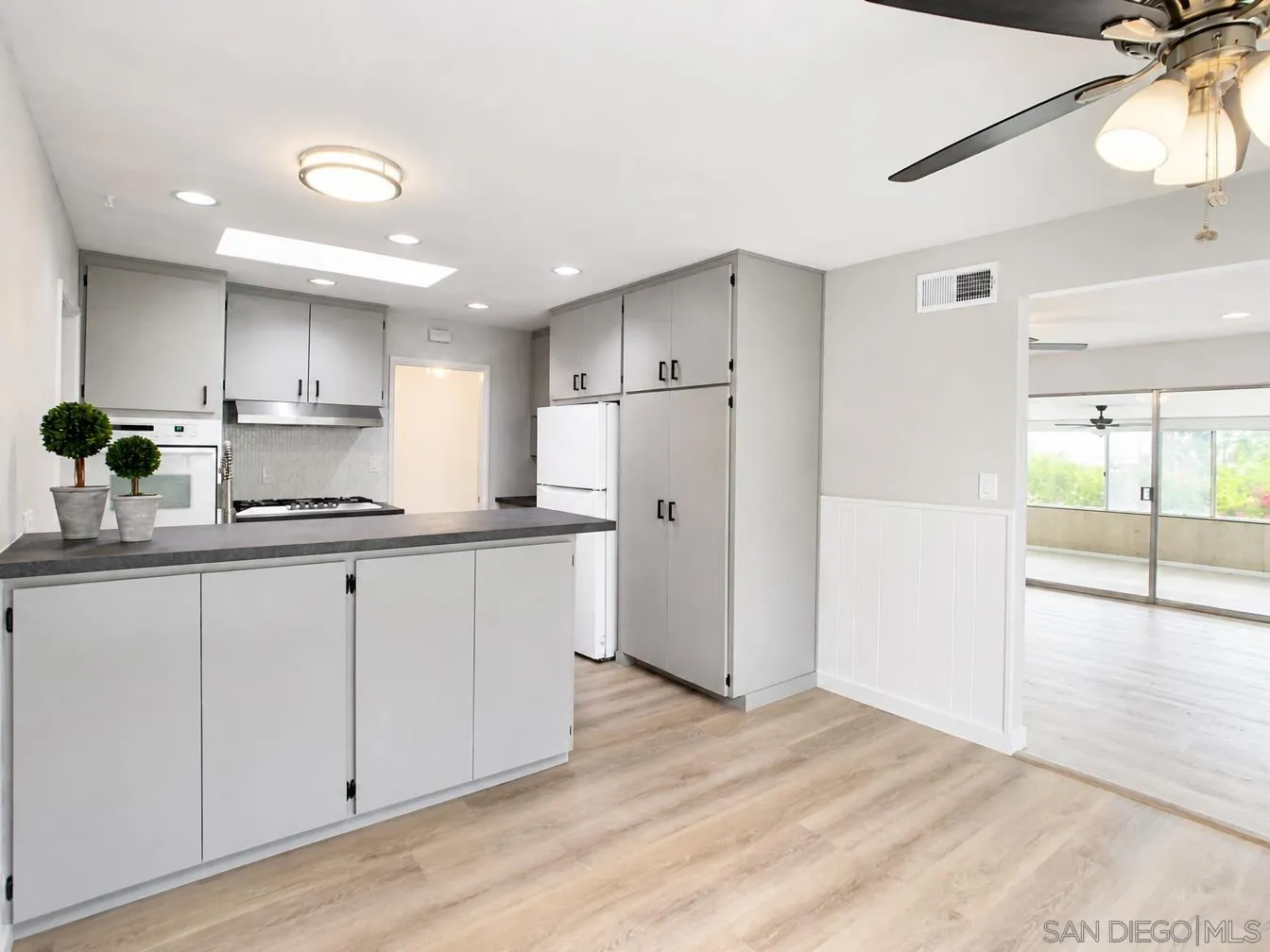 https://cdn.realtyfeed.com/cdn/127/260021462/008441a04e20de1d0eed6c0bf498dace.webp