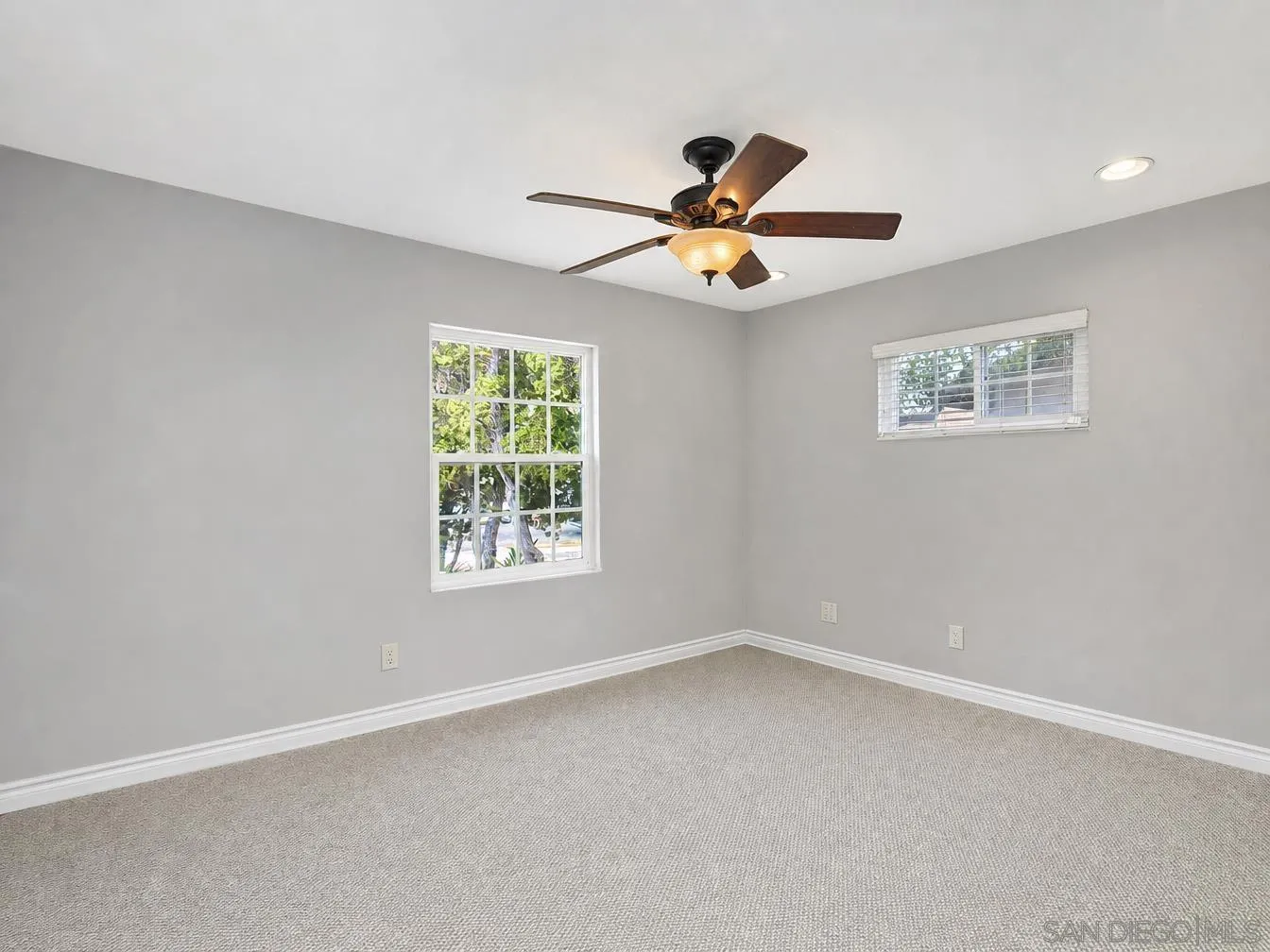 https://cdn.realtyfeed.com/cdn/127/260021462/d278c5fda7cc6df97c71b408bd68f1aa.webp