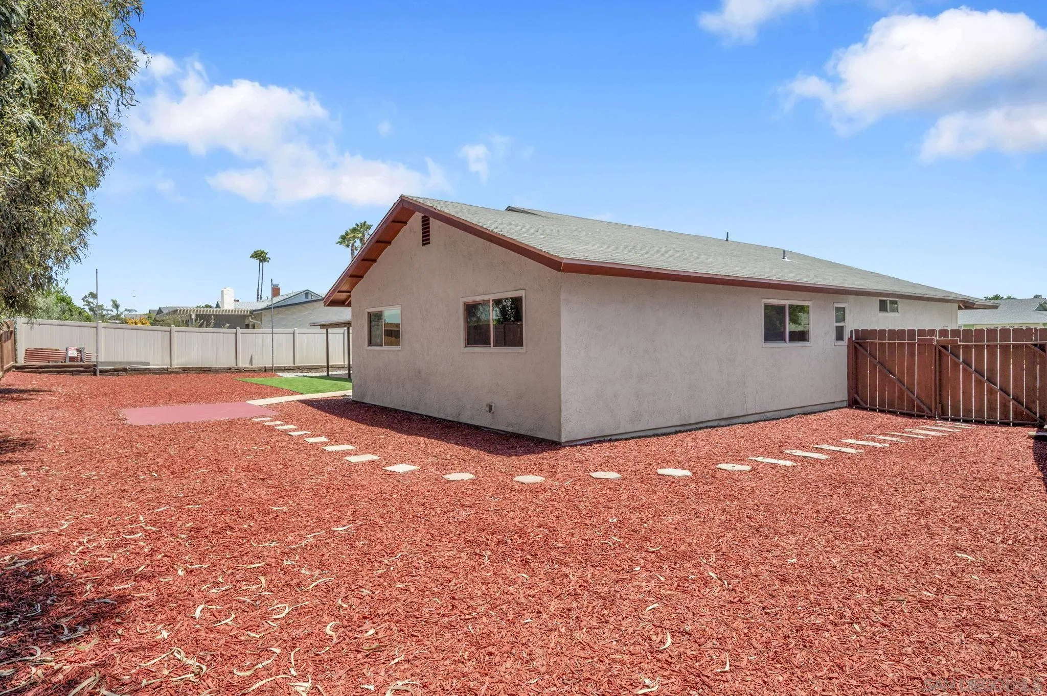 https://cdn.realtyfeed.com/cdn/127/260021463/05d0f9f314c5cf3e87f9156744285549.webp
