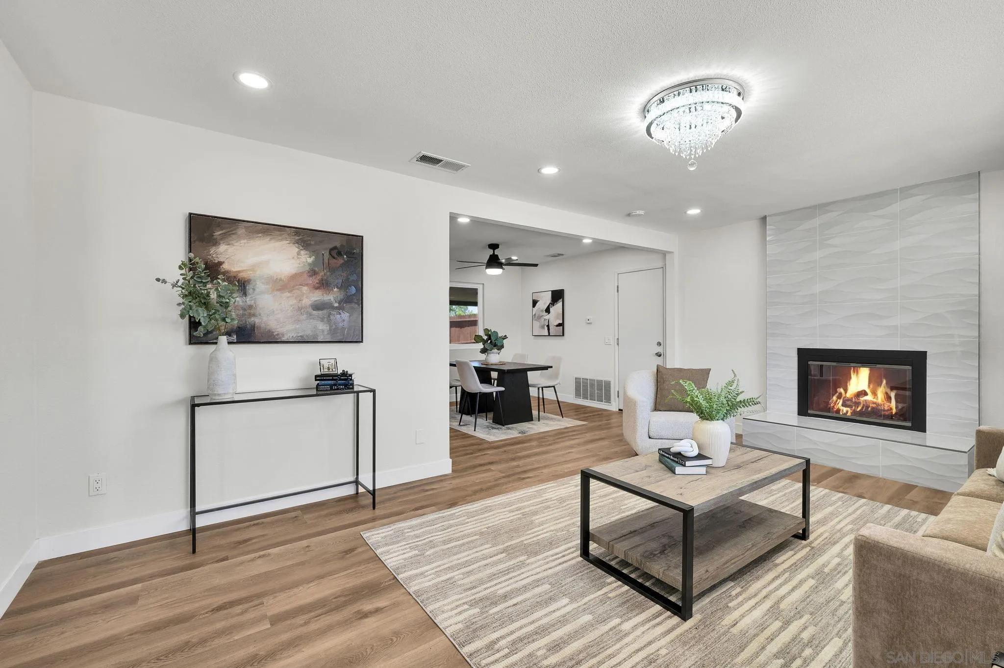 https://cdn.realtyfeed.com/cdn/127/260021463/2f43daaa137f58fd3020eebaa925b5a2.webp