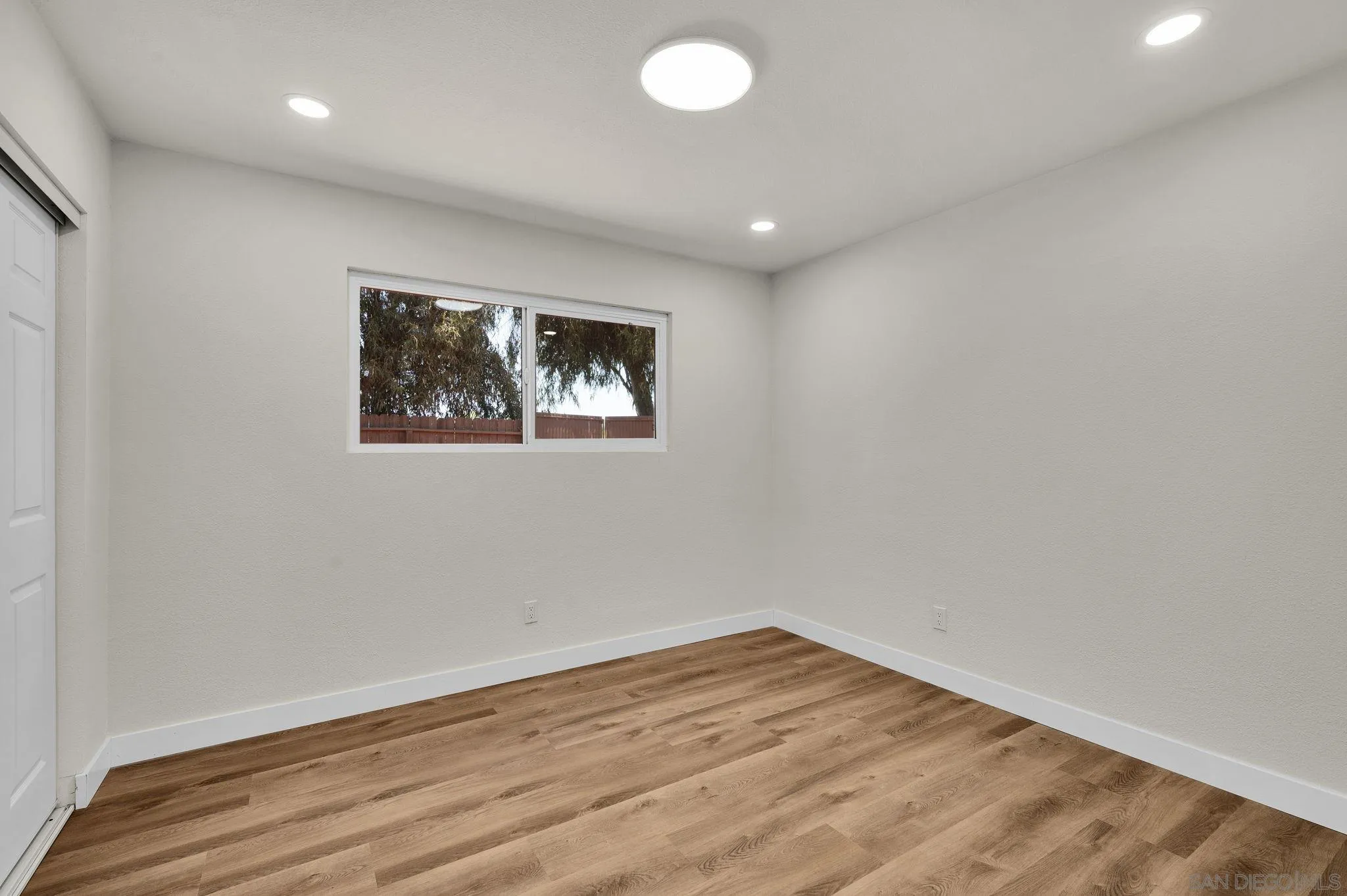 https://cdn.realtyfeed.com/cdn/127/260021463/4b5150a5fe895c504e4e75409fbde540.webp