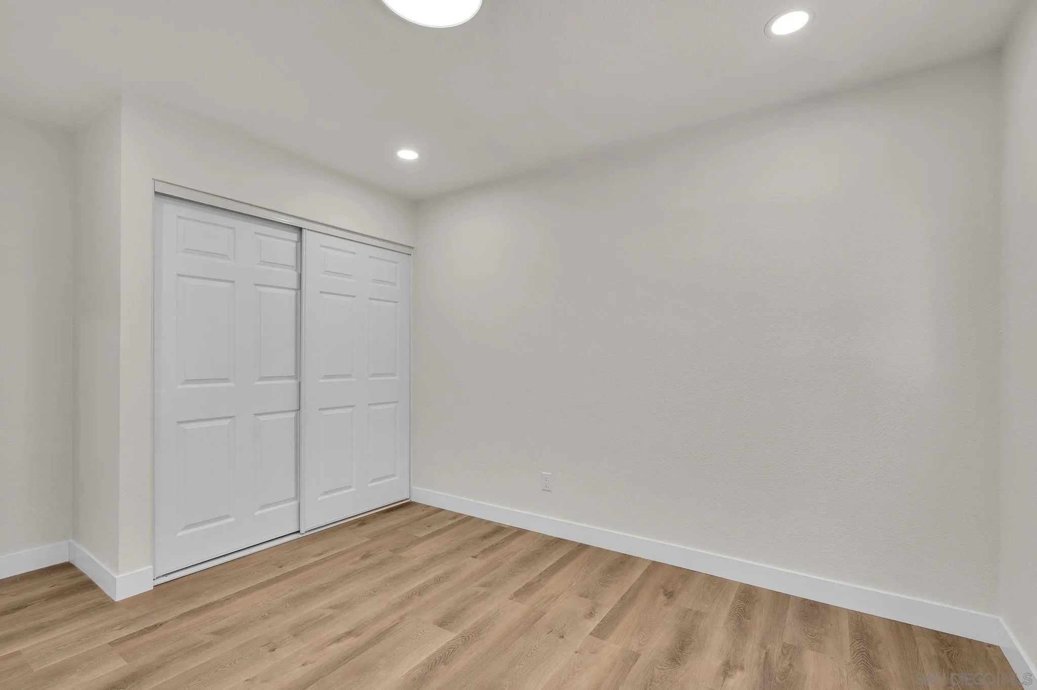 https://cdn.realtyfeed.com/cdn/127/260021463/a937a5a905566b365fe69520ec71c695.webp