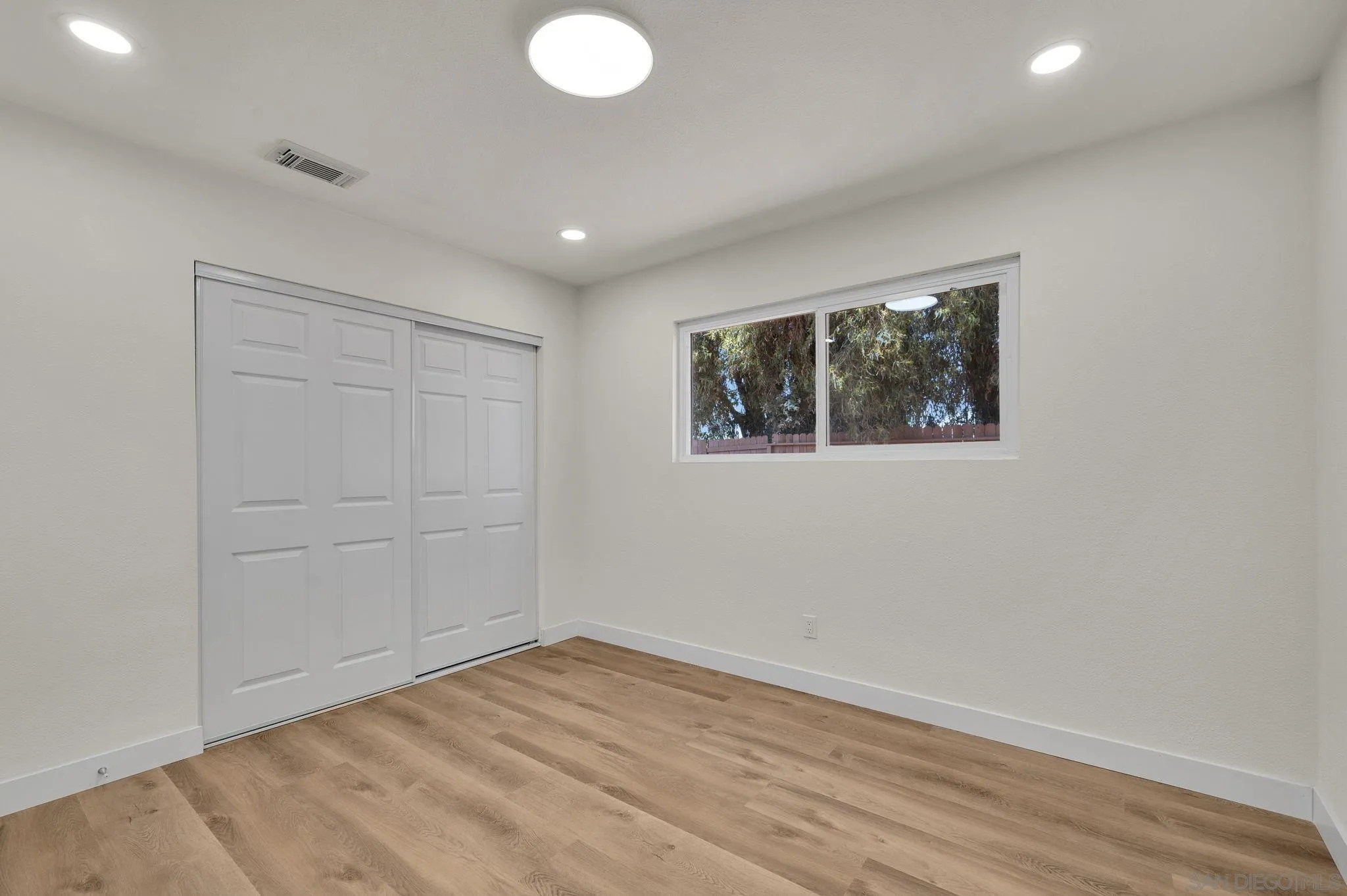 https://cdn.realtyfeed.com/cdn/127/260021463/aa39a08460e3642970ed64a10d8167a9.webp