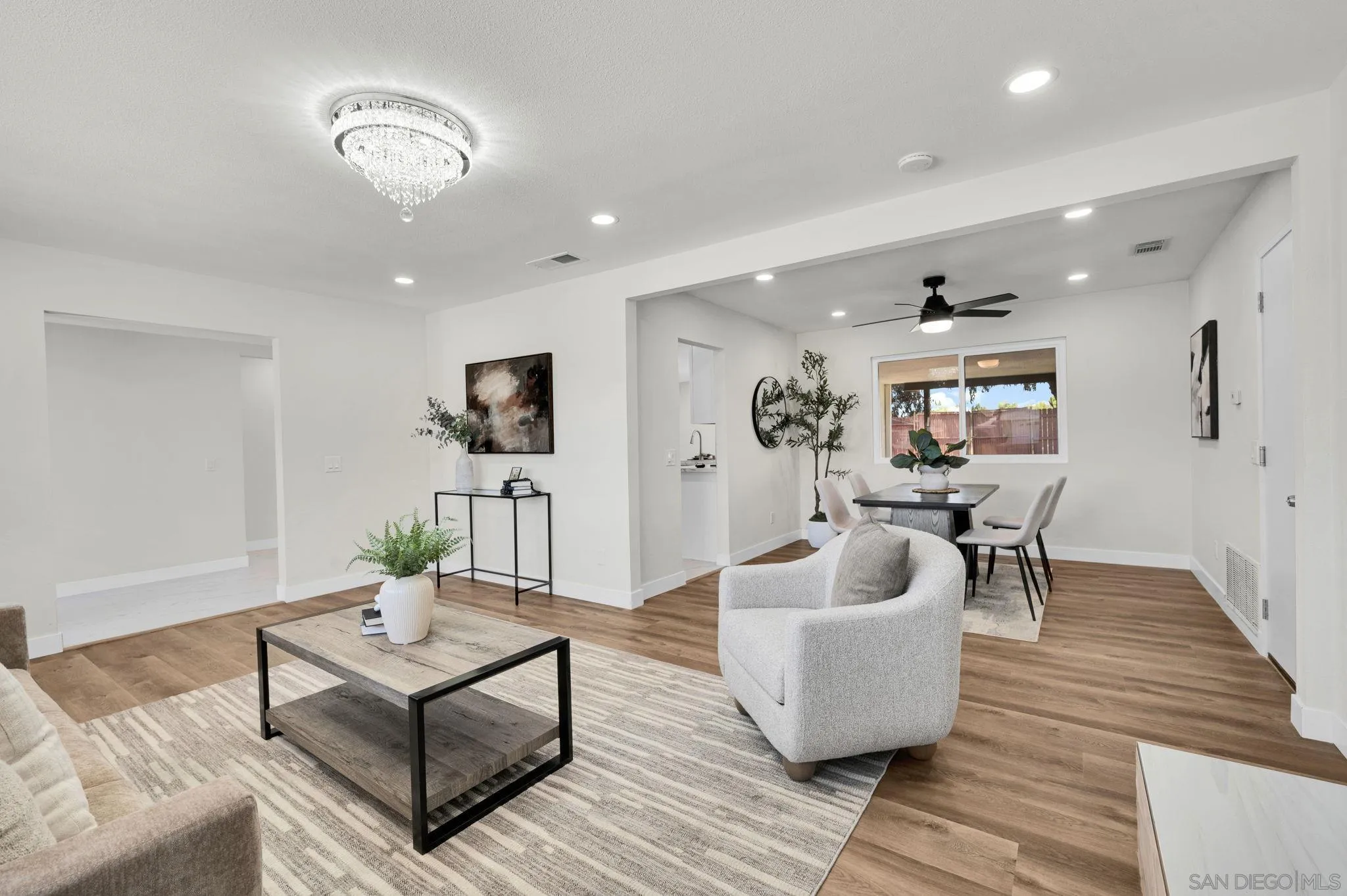 https://cdn.realtyfeed.com/cdn/127/260021463/cb4fbb154eb7076b21296b561031a2ce.webp