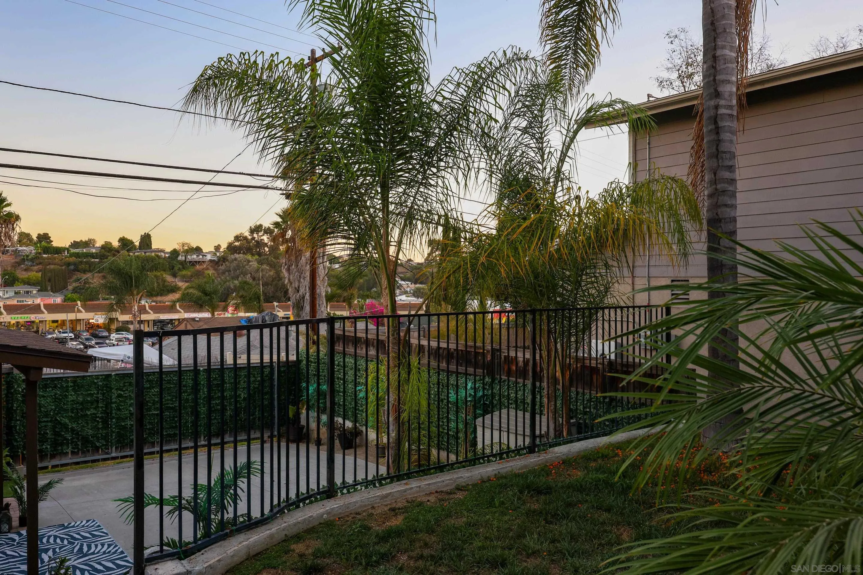 https://cdn.realtyfeed.com/cdn/127/260021467/0972f3f17bb58566722bf6f361d781b4.webp