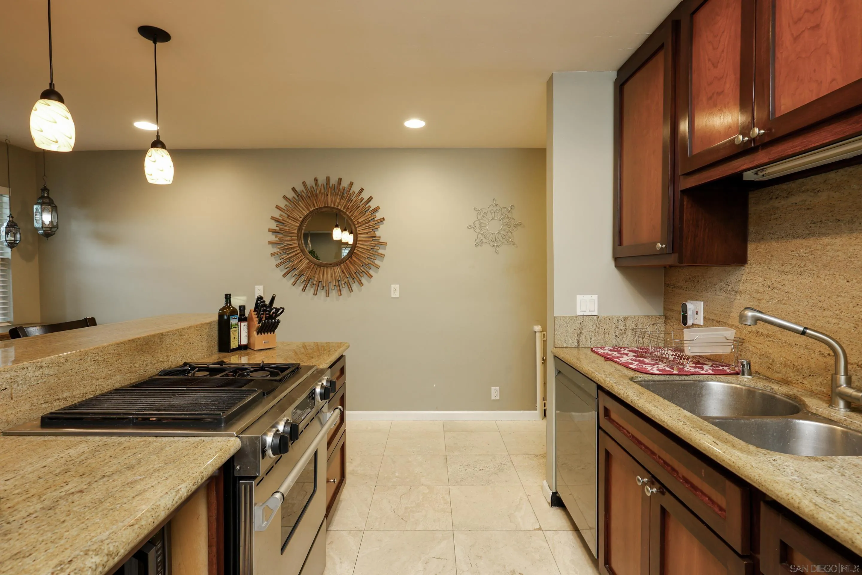 https://cdn.realtyfeed.com/cdn/127/260021467/5b4ede6a358f3a4e8a9035d1284570f1.webp