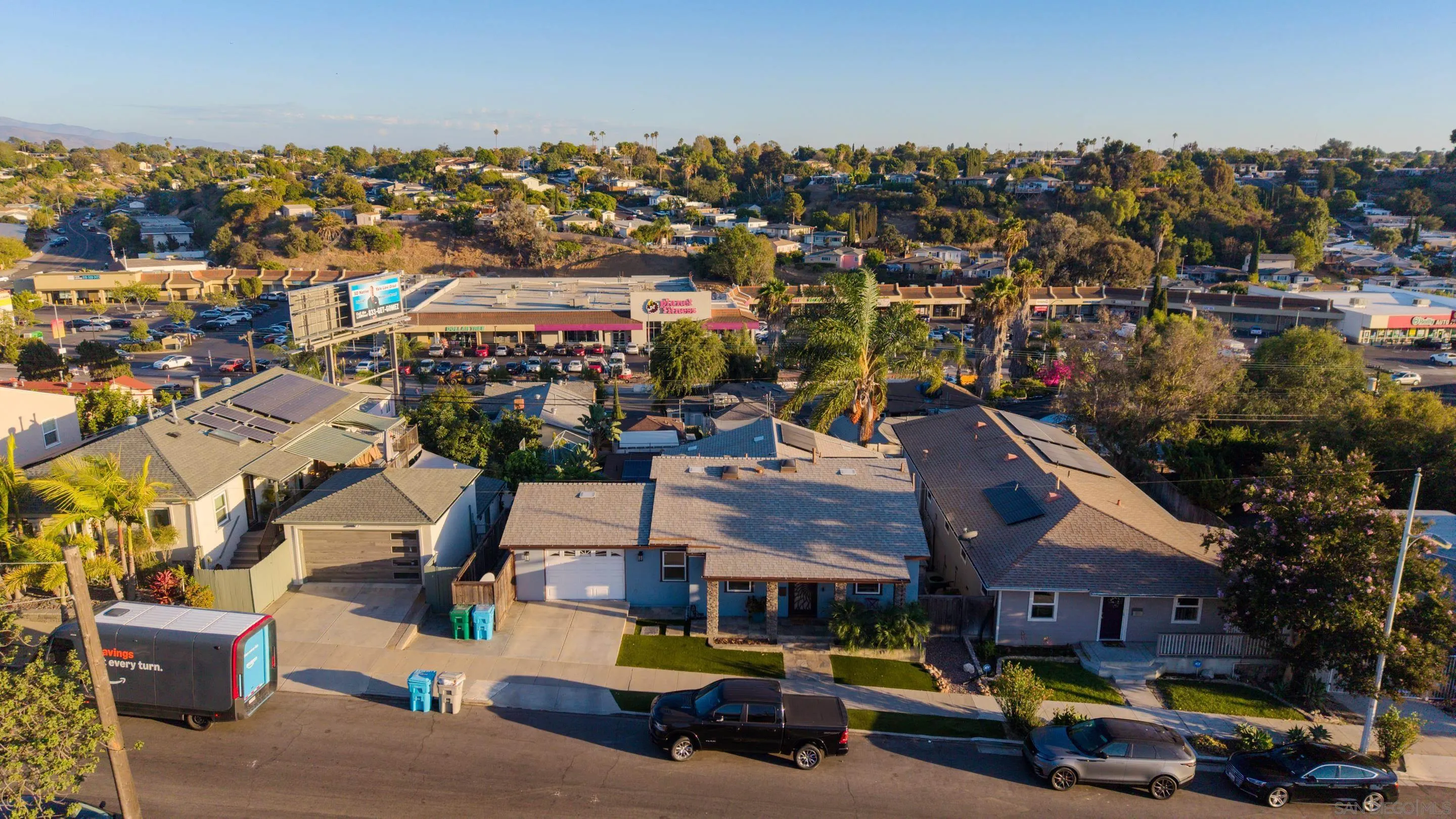 https://cdn.realtyfeed.com/cdn/127/260021467/8975c8a2323608641820533a61d4841b.webp