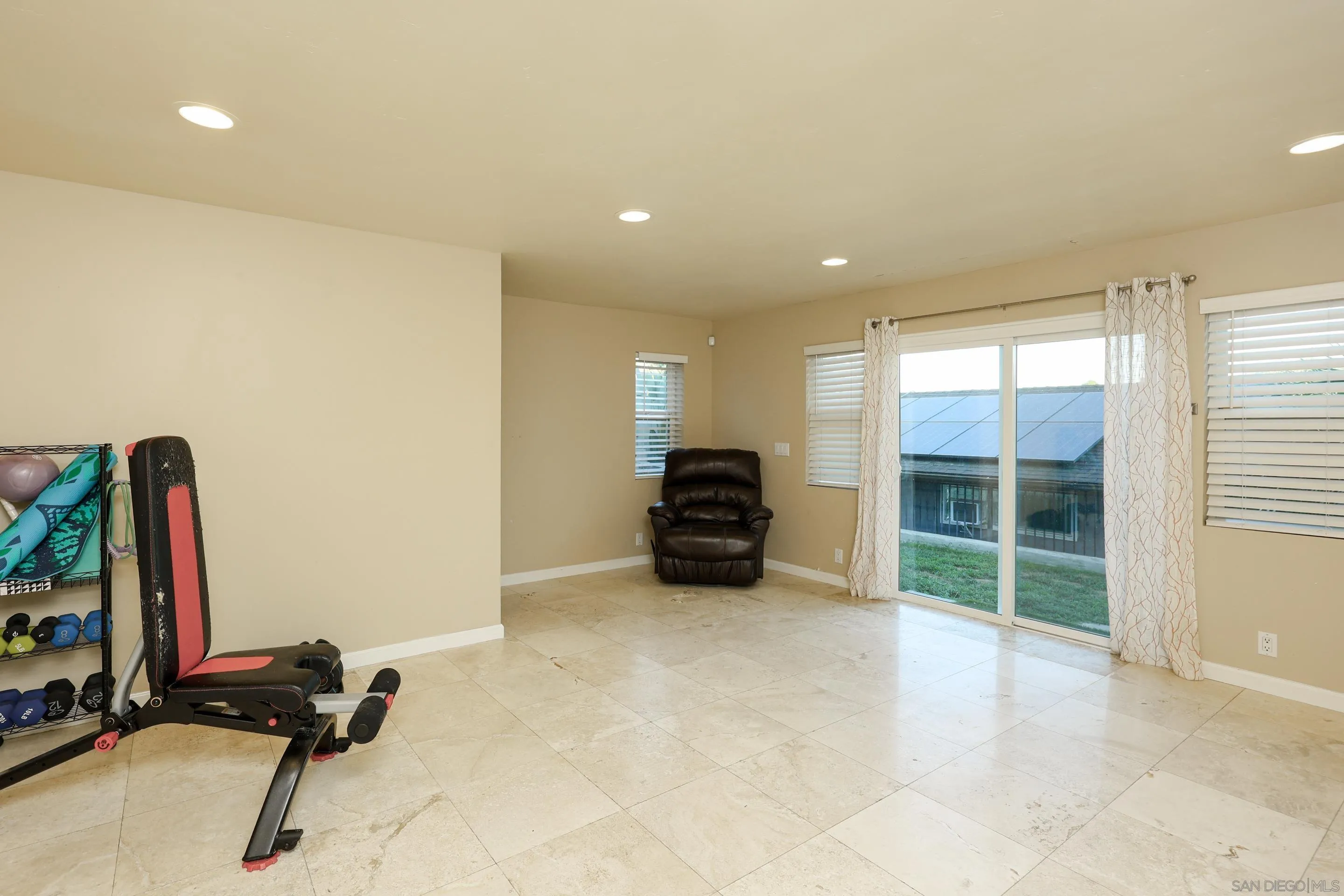 https://cdn.realtyfeed.com/cdn/127/260021467/ab6de00c258d650d3a614508d0189d03.webp