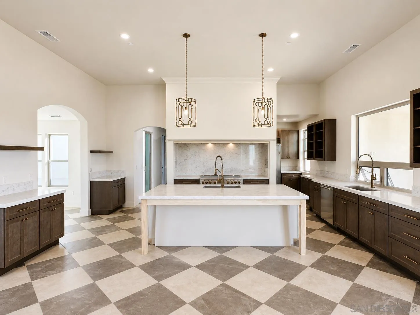 https://cdn.realtyfeed.com/cdn/127/260021468/255d8872c7f39d85a63722f9fd45496c.webp