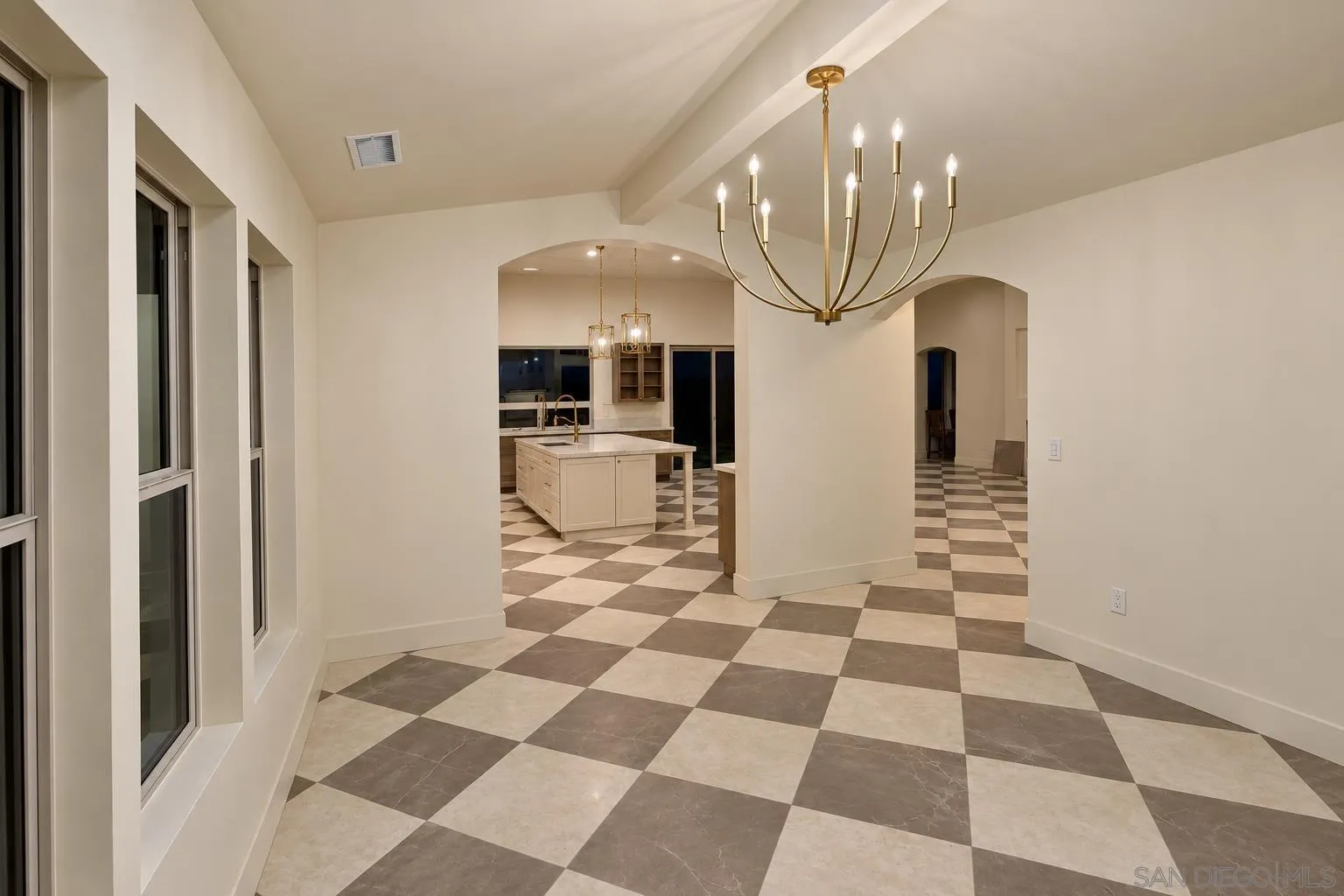 https://cdn.realtyfeed.com/cdn/127/260021468/89ef349fda0baf9fb191fcc6612a2317.webp