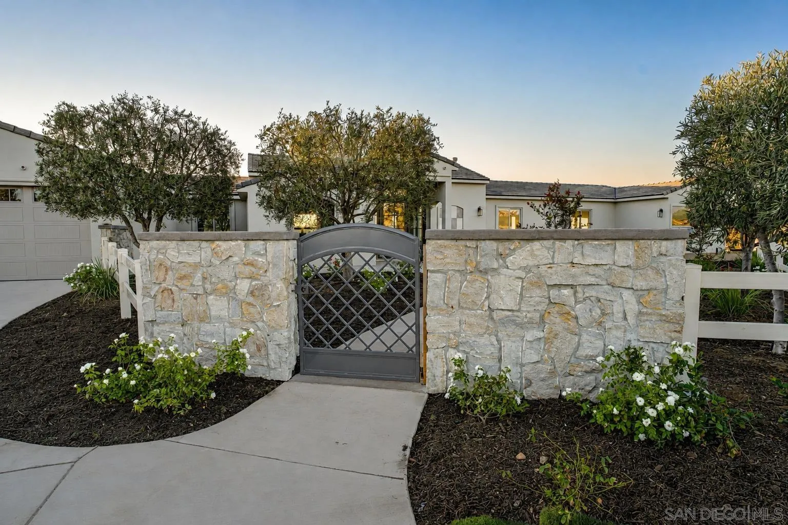 3240 Via Del Cielo, Fallbrook, CA 92028 - Photo 2 of 9, Fallbrook, CA