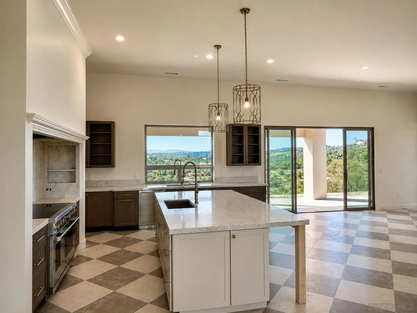 https://cdn.realtyfeed.com/cdn/127/260021468/d370979d19206331f0ea3bb06b6f819d.webp