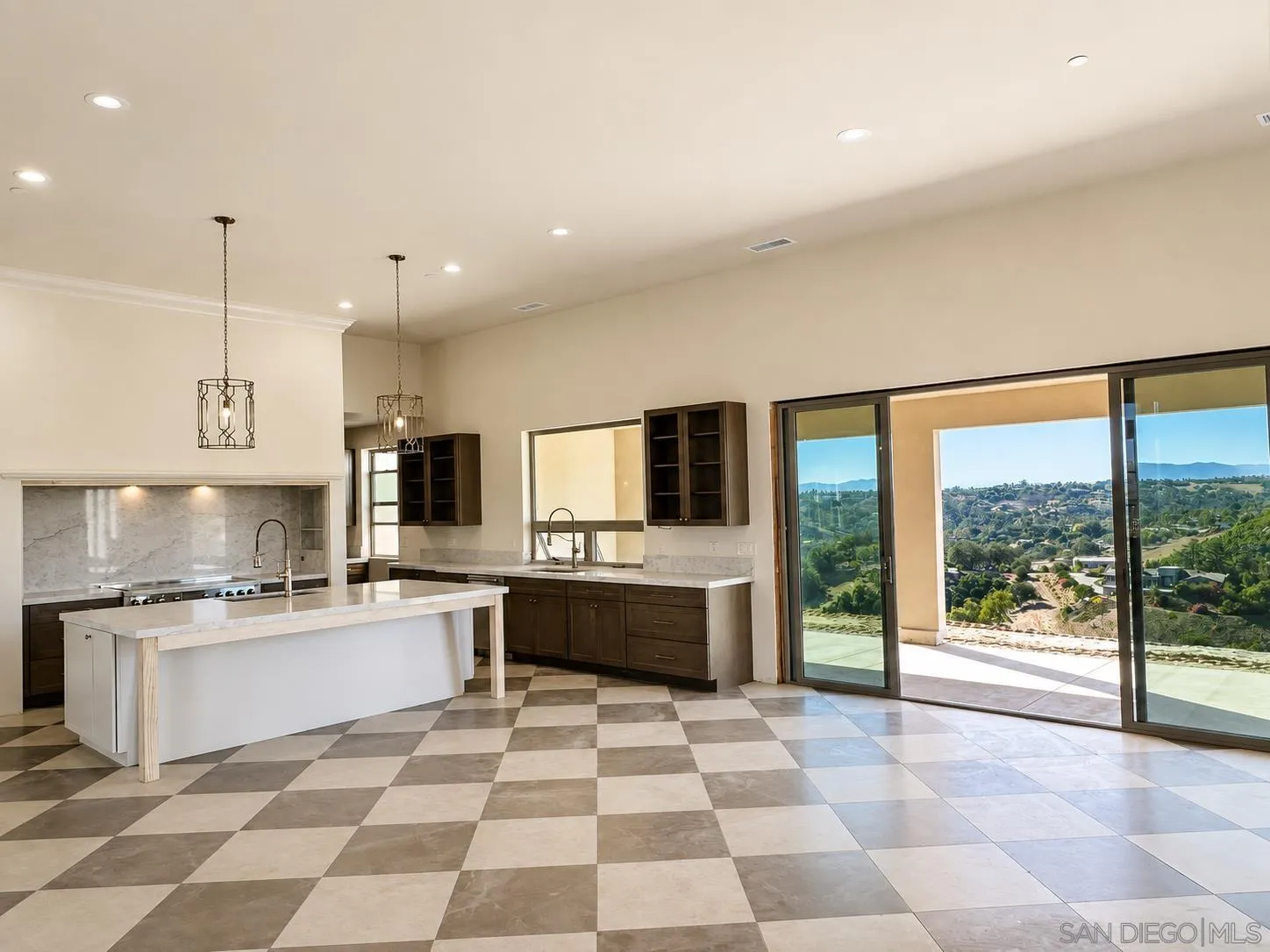 https://cdn.realtyfeed.com/cdn/127/260021468/ebeae436b87ae8547dddd4297c97ca95.webp
