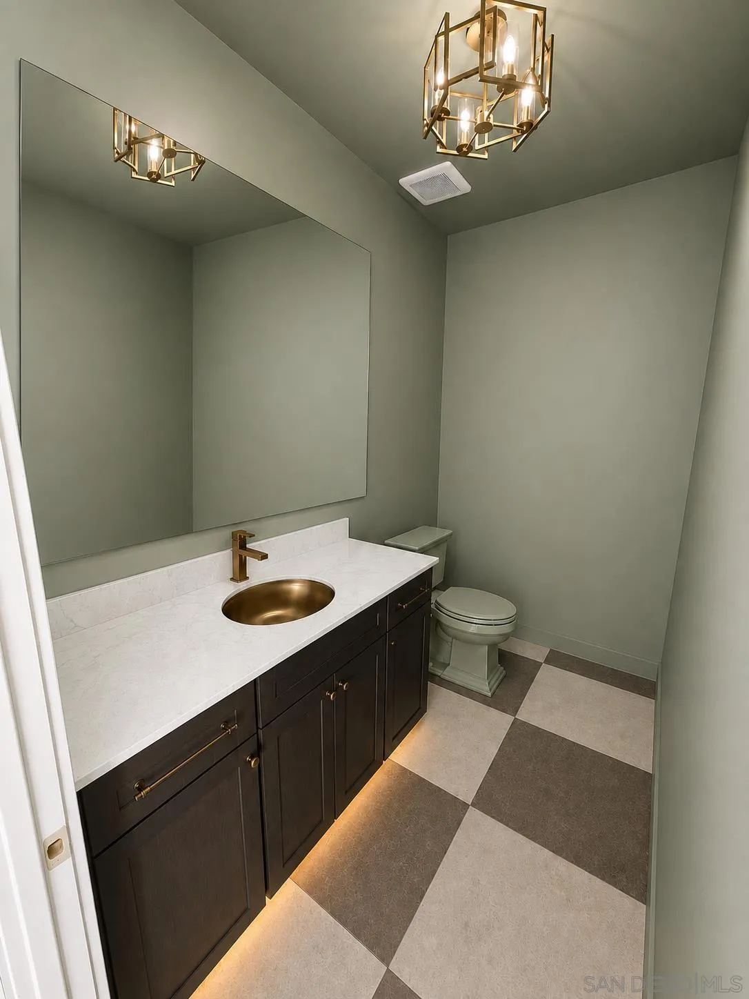 https://cdn.realtyfeed.com/cdn/127/260021468/ed9f394793ba8646e47c3fa05274da65.webp