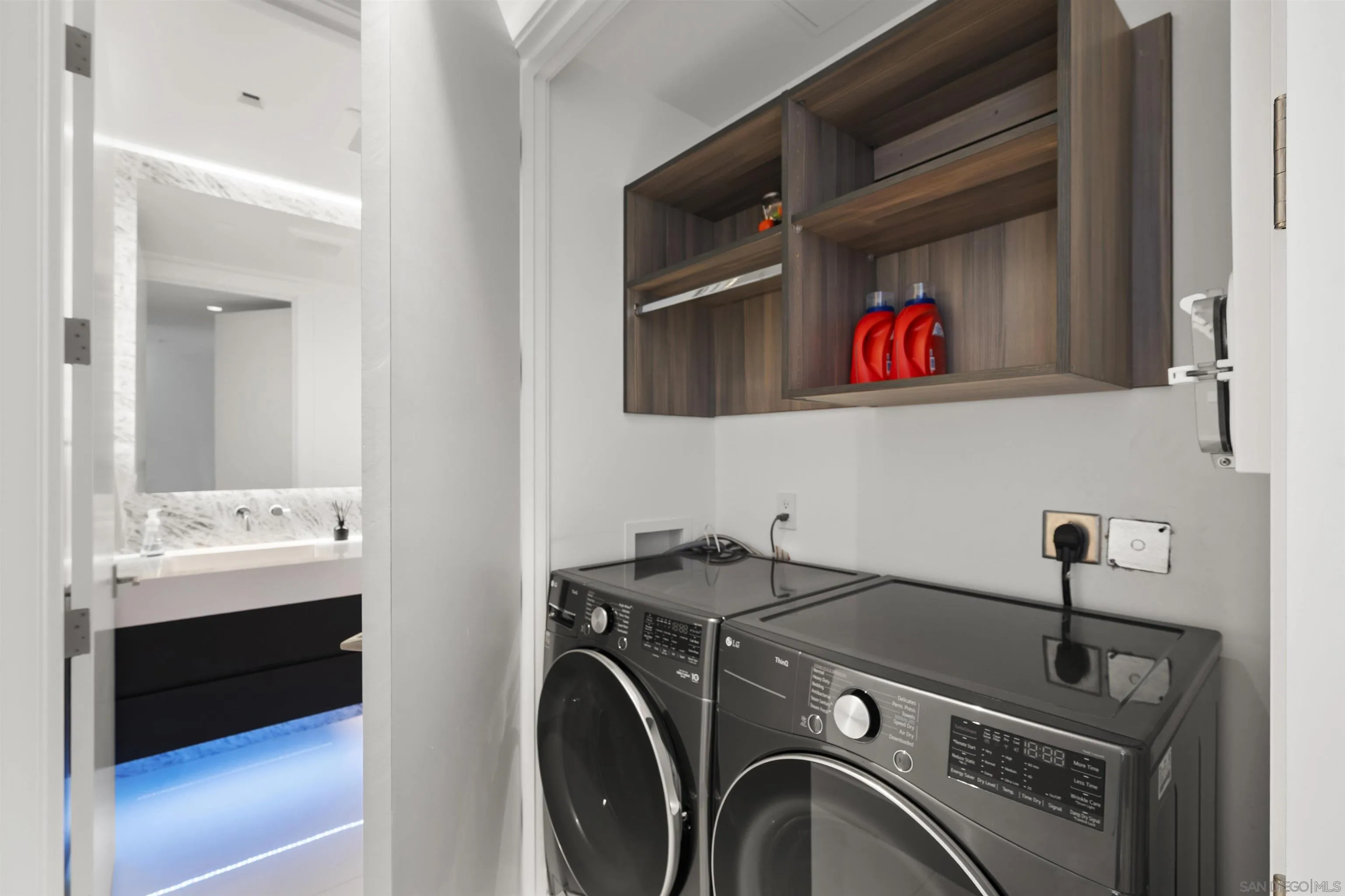 https://cdn.realtyfeed.com/cdn/127/260021469/26b25bec087407902a92d0b2fdfa3d3a.webp