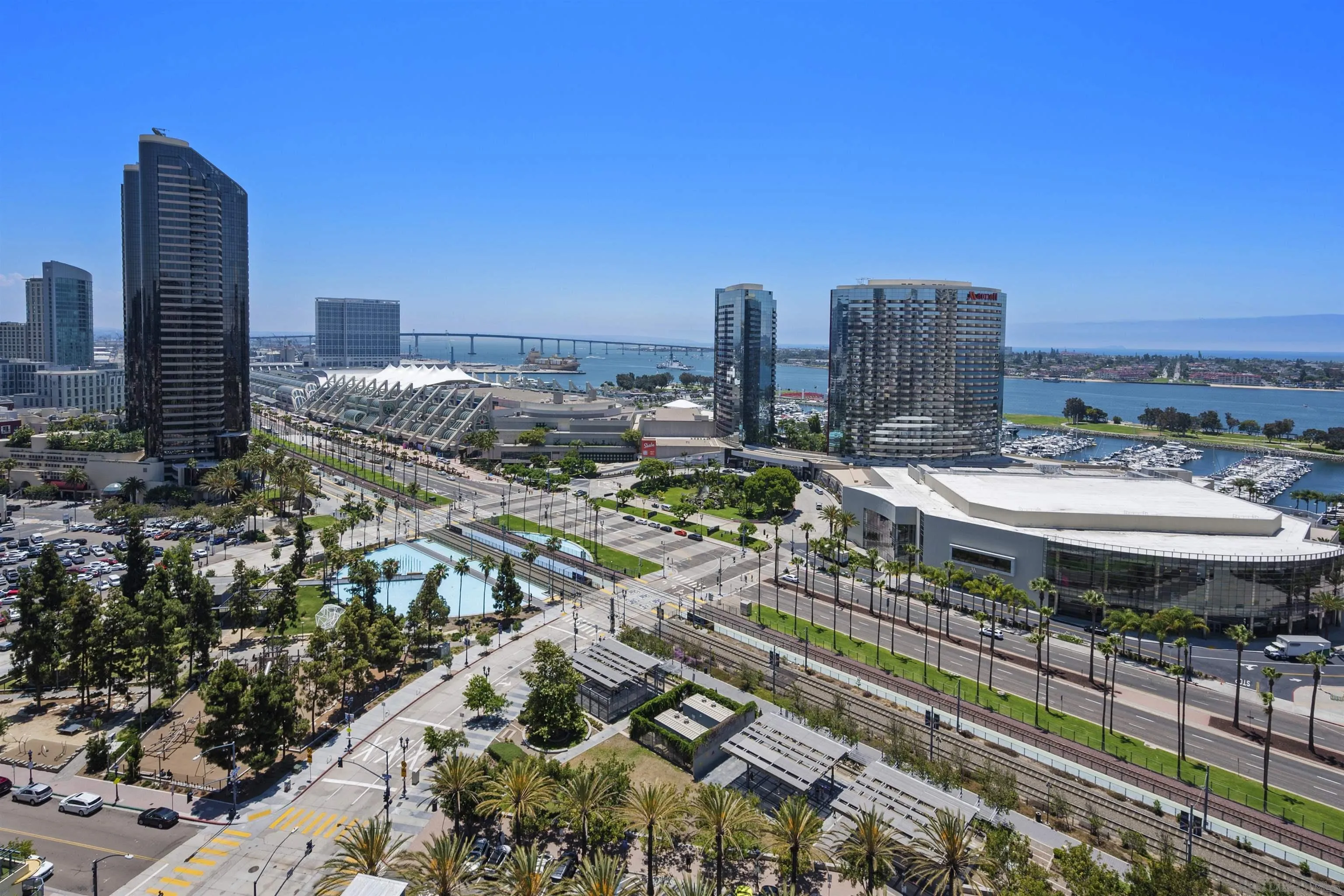 https://cdn.realtyfeed.com/cdn/127/260021469/56802d97c7de3559a0deccabcb39c567.webp