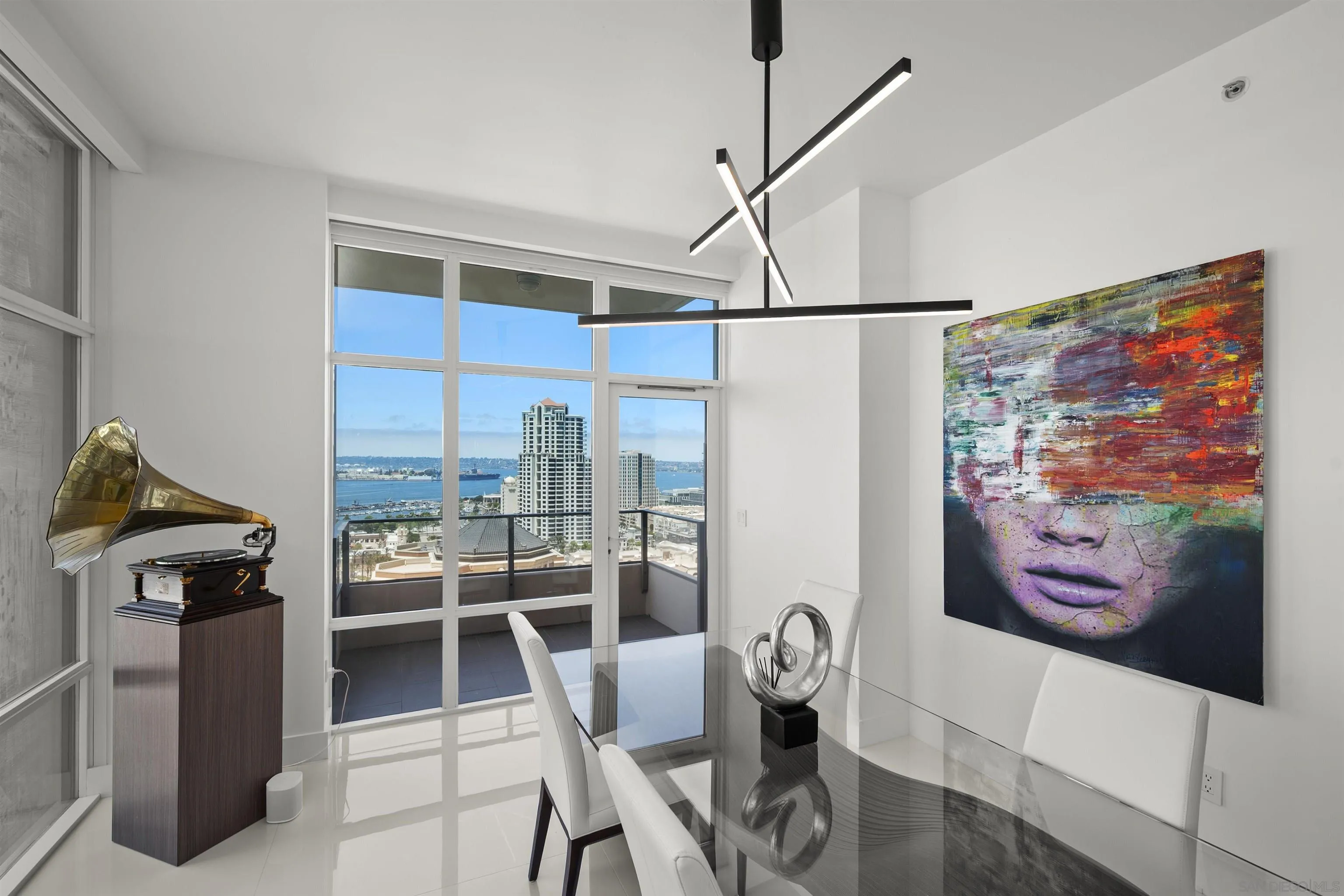 https://cdn.realtyfeed.com/cdn/127/260021469/5a3eec081a51aa06cf4f70197f5461dd.webp