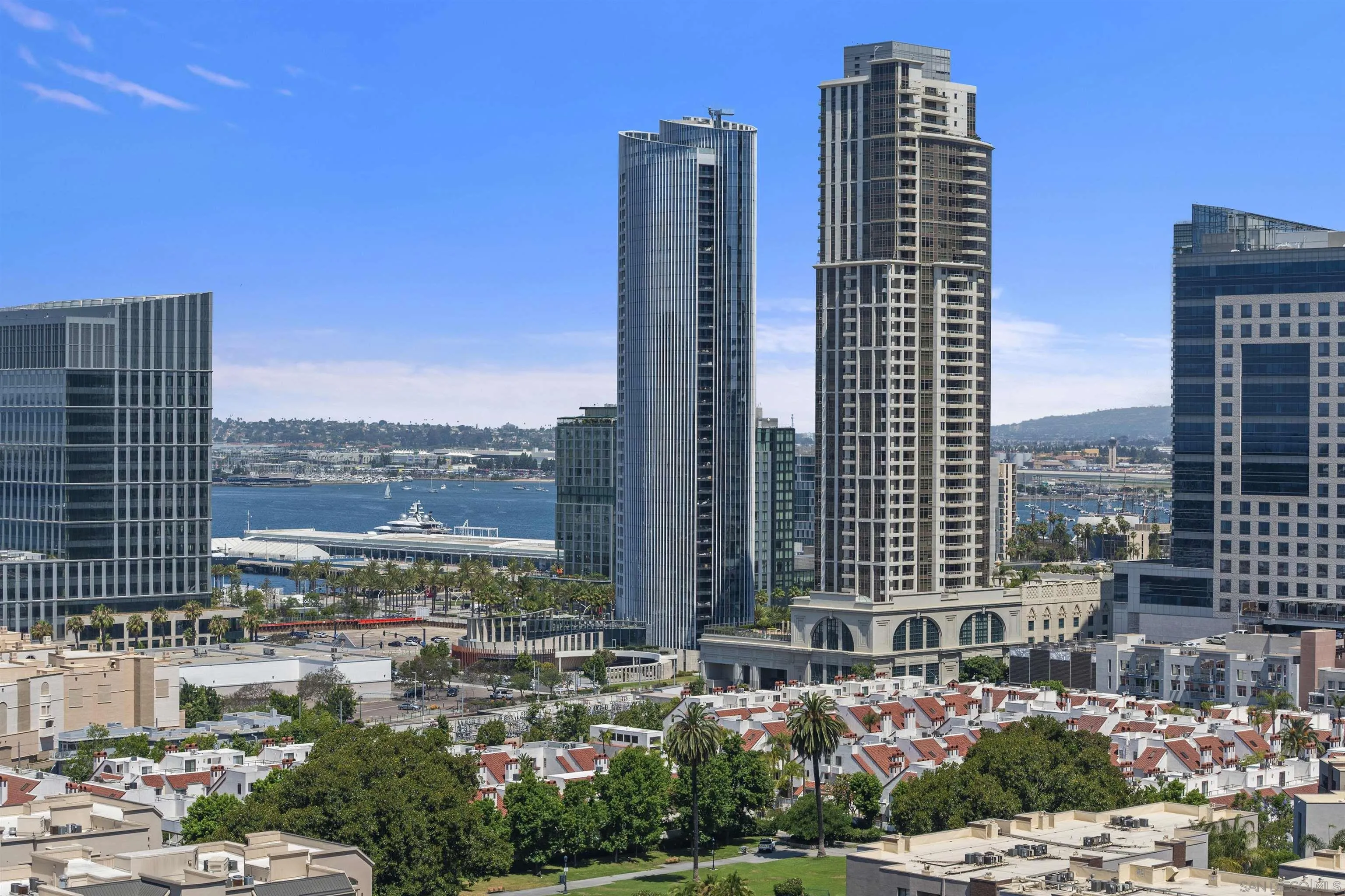 https://cdn.realtyfeed.com/cdn/127/260021469/9386de3c06a05796ef125fea8b958986.webp