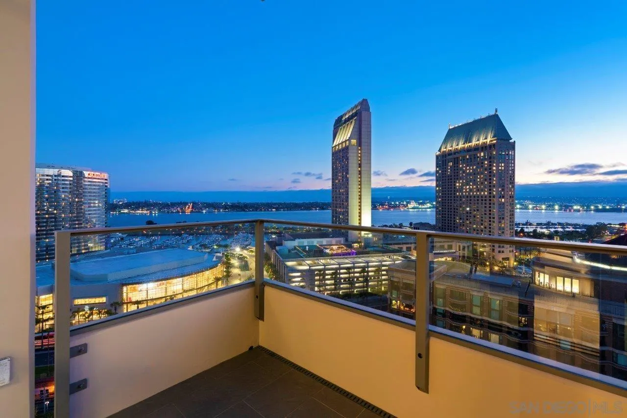 https://cdn.realtyfeed.com/cdn/127/260021469/9b2ca4767327bc518a4d409c560931de.webp