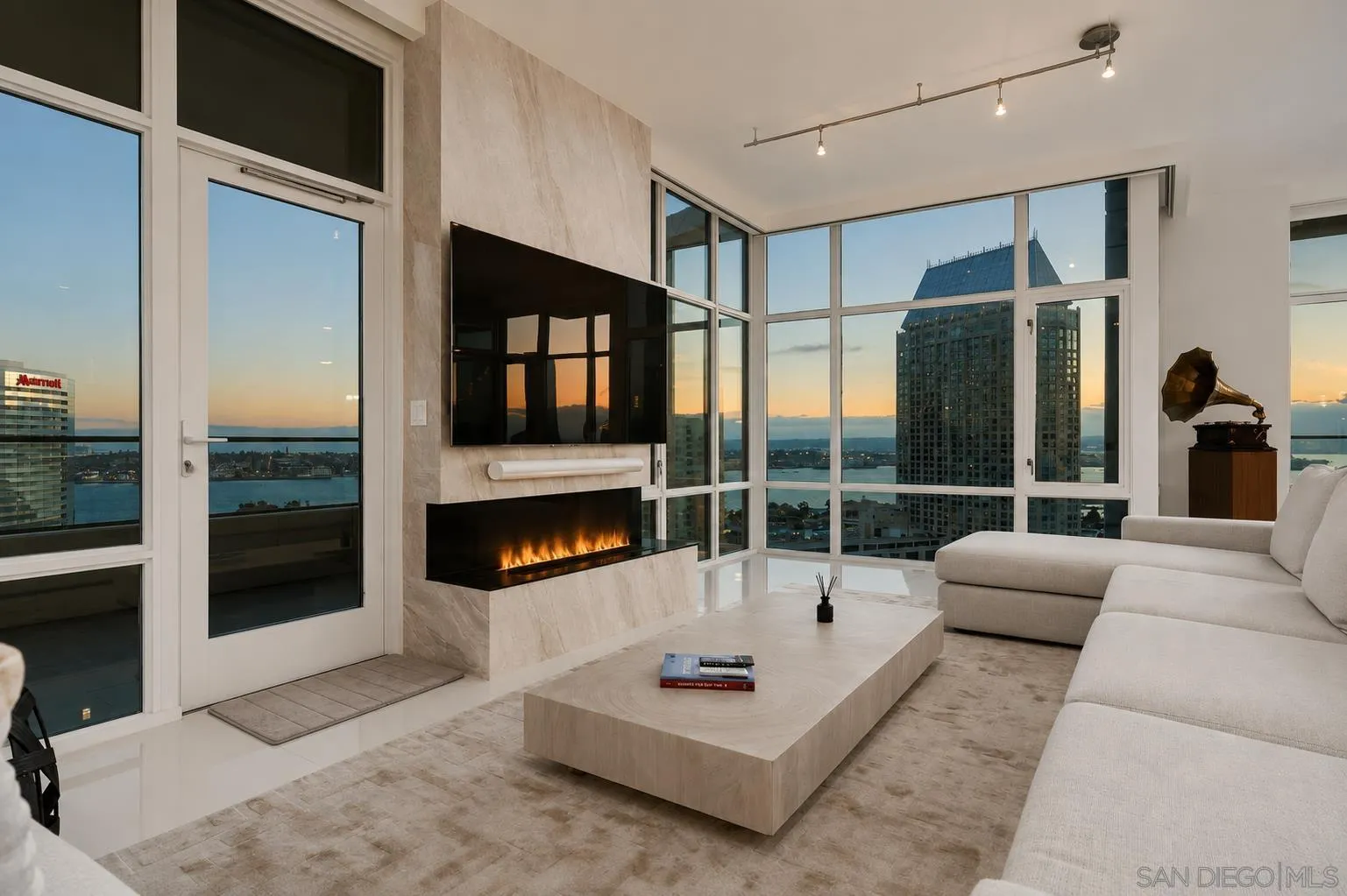 https://cdn.realtyfeed.com/cdn/127/260021469/b1467526067ef9247369f36667d44188.webp