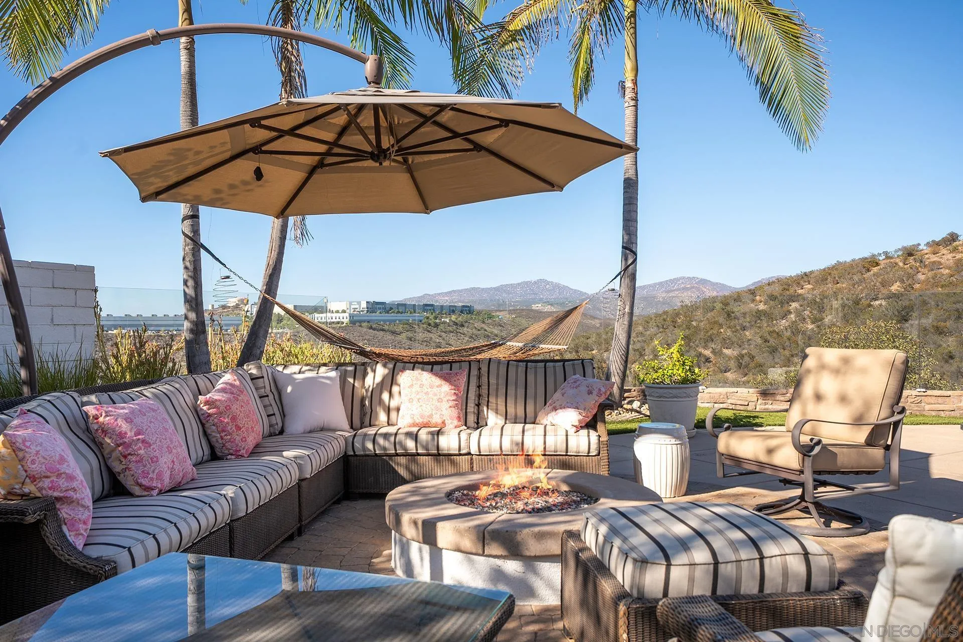 https://cdn.realtyfeed.com/cdn/127/260021475/54d59f9ec13acb74d76e0a1bb317a5ea.webp