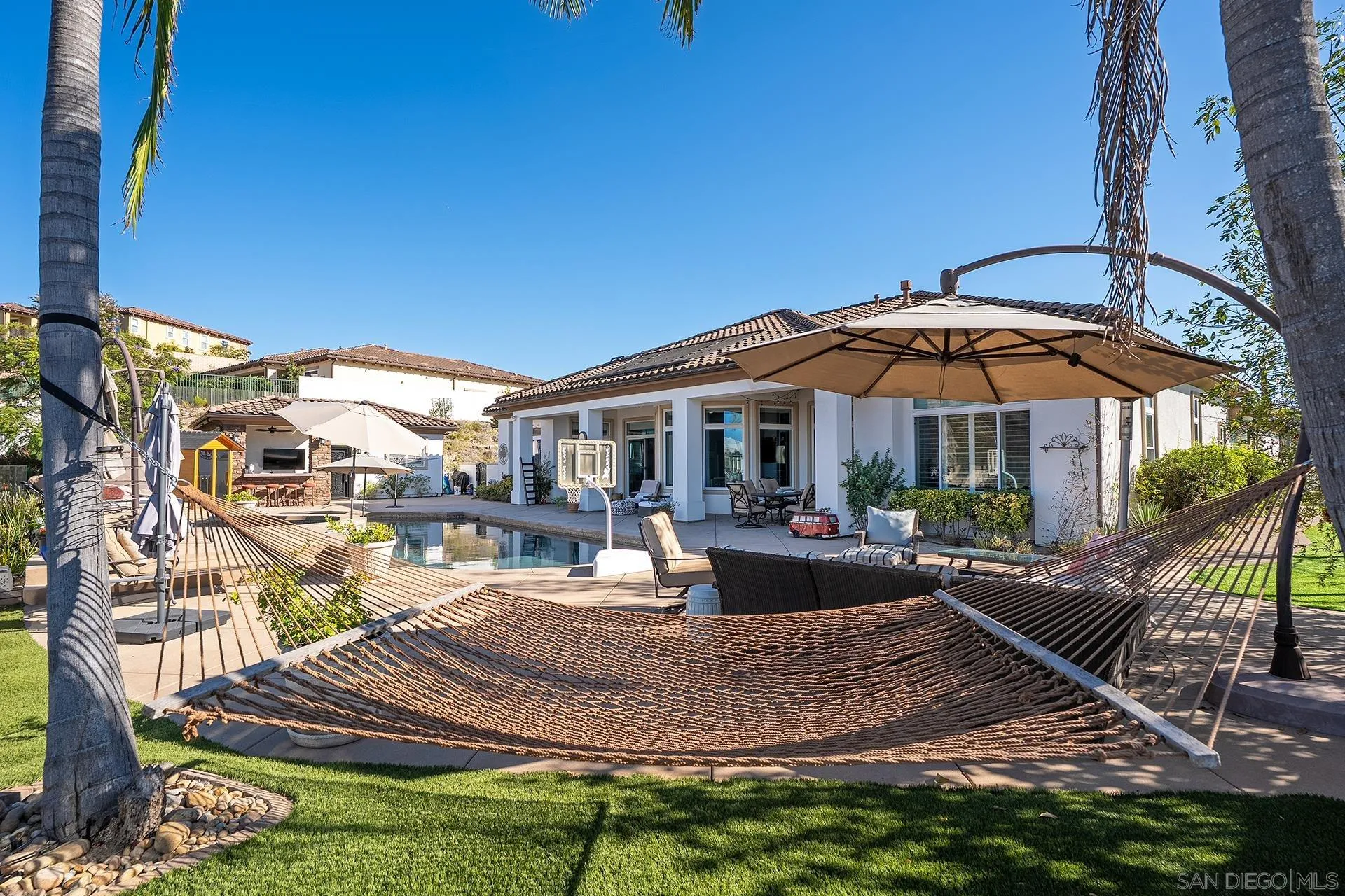 https://cdn.realtyfeed.com/cdn/127/260021475/5c6e61933511db934012b141f49f956a.webp