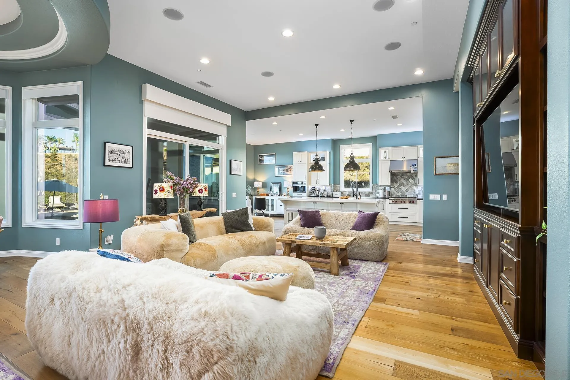 https://cdn.realtyfeed.com/cdn/127/260021475/a2516717a0e940a74256a2690770f2ee.webp