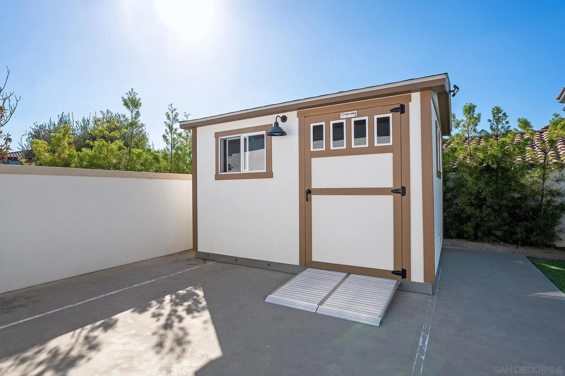 https://cdn.realtyfeed.com/cdn/127/260021475/dfd9084554d052ee9c59f42c39dc78ca.webp