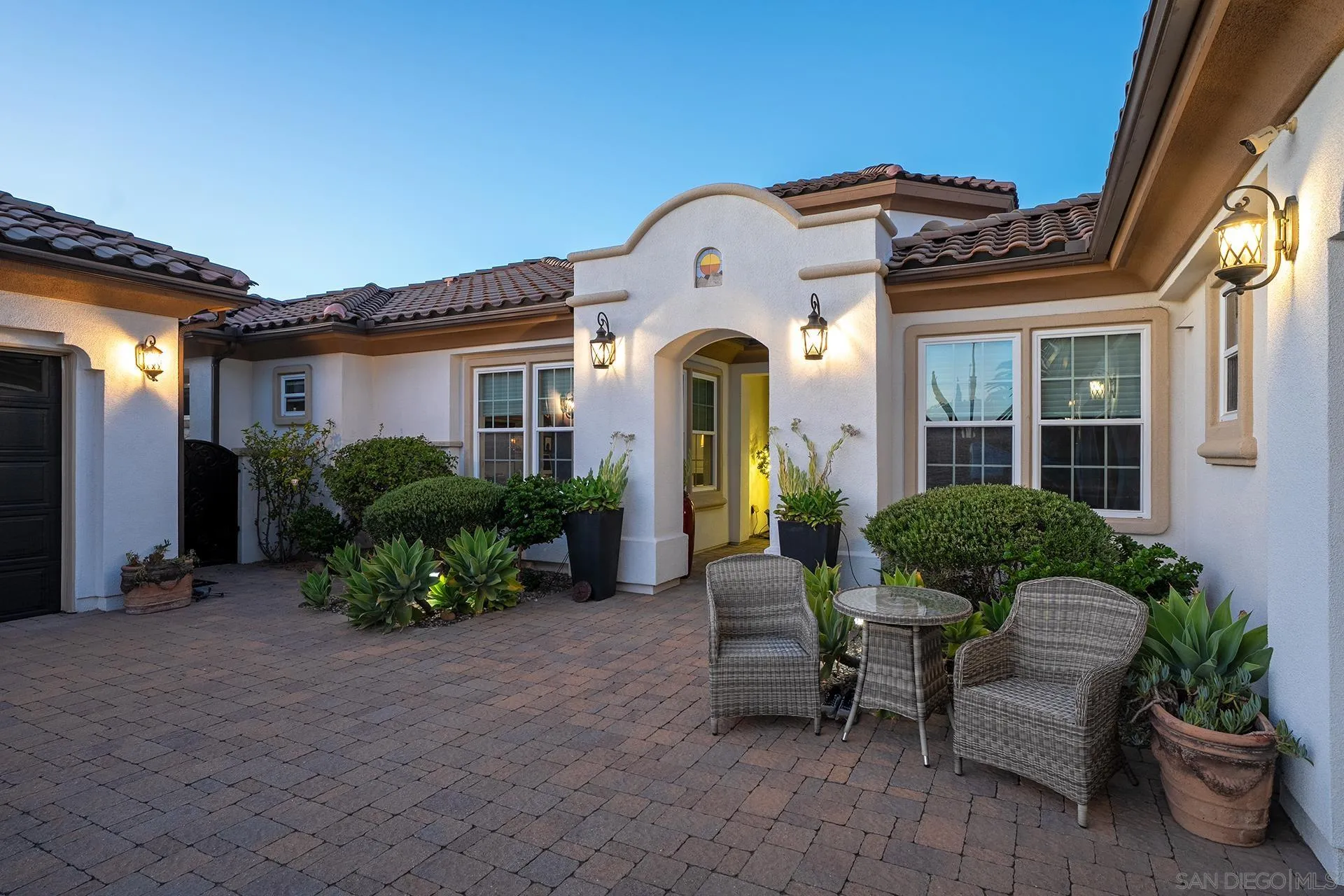 https://cdn.realtyfeed.com/cdn/127/260021475/e57af9421636759fb8c83afd6575e0bc.webp
