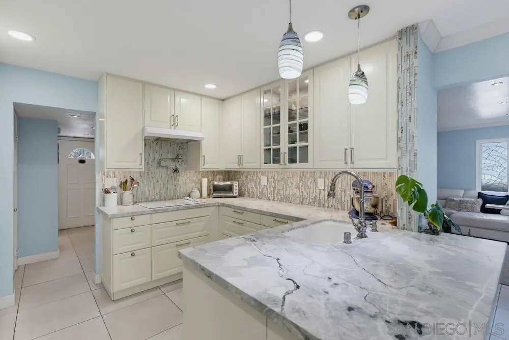 https://cdn.realtyfeed.com/cdn/127/260021481/2242ff82d11cf0aa24ab014b293af8a3.webp