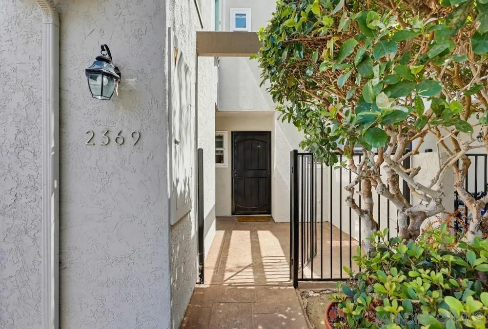 https://cdn.realtyfeed.com/cdn/127/260021481/4aa3b57e2d6ae9816b7947c94db7f36f.webp