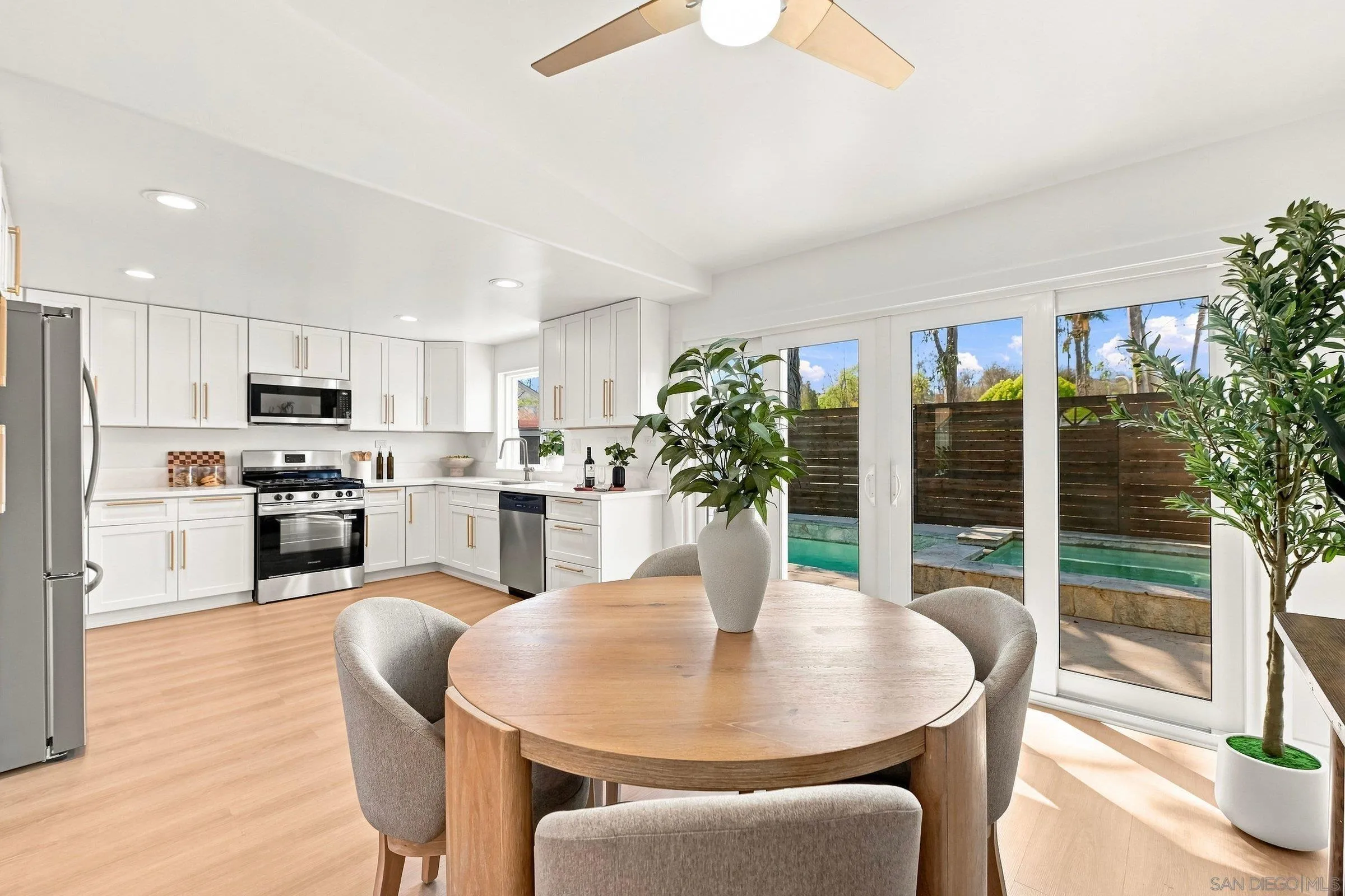 https://cdn.realtyfeed.com/cdn/127/260021483/142c97b89005aec20df128624f8f6a6c.webp