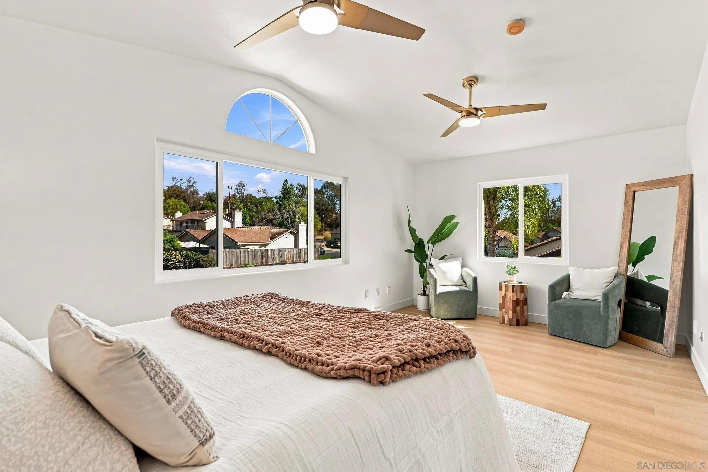 https://cdn.realtyfeed.com/cdn/127/260021483/1d9eb002ddfb71cd1daa6b2d5ca074ed.webp