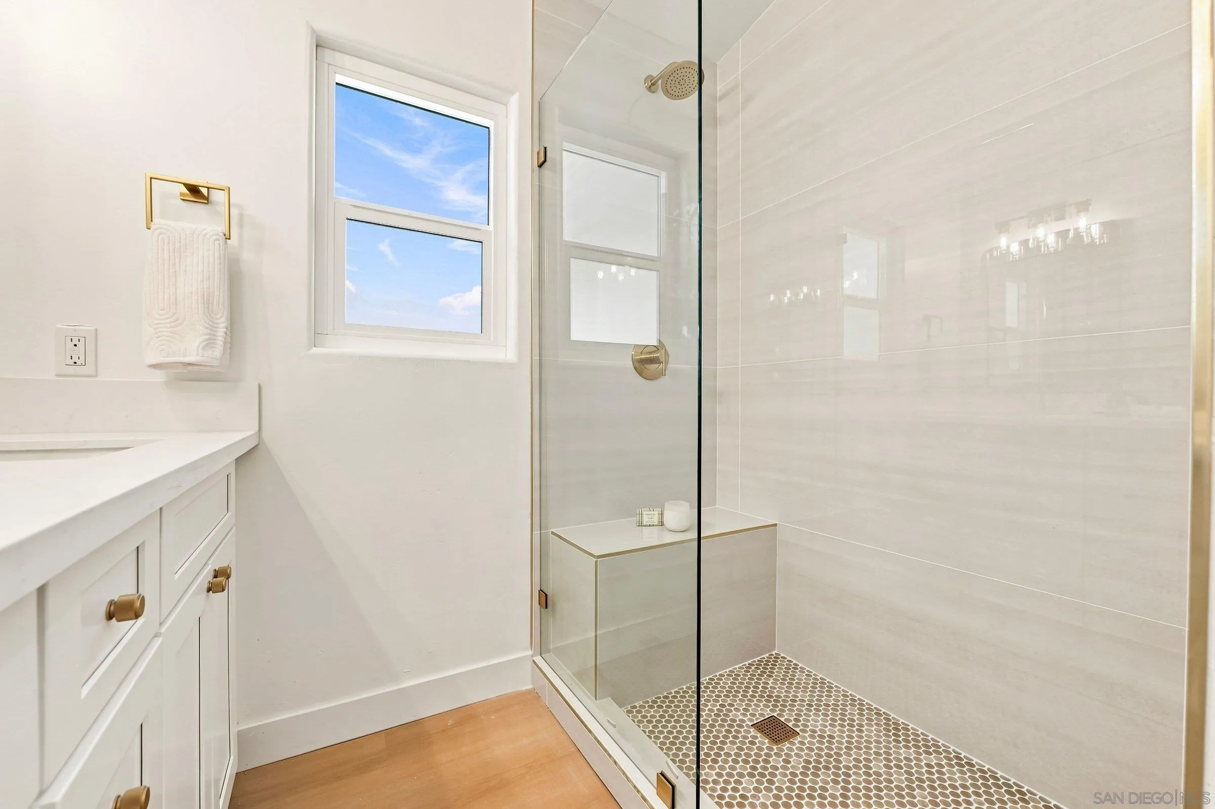 https://cdn.realtyfeed.com/cdn/127/260021483/97a26073dfaf851b3d24976d0d5dc439.webp