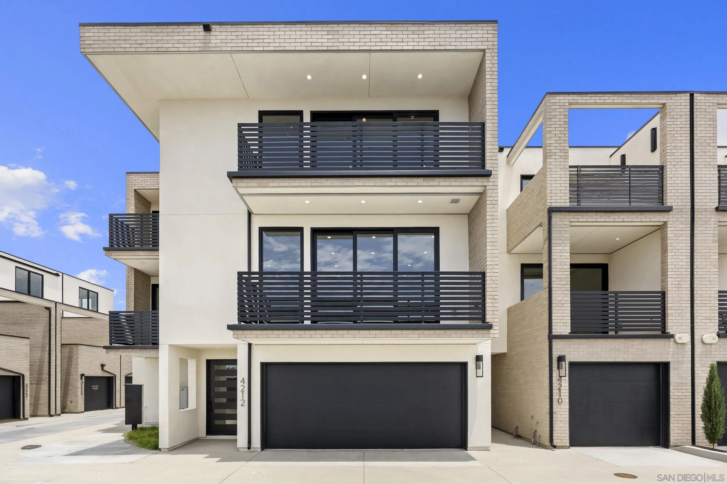 https://cdn.realtyfeed.com/cdn/127/260021485/afbe146f5b2fd6c14009aa9f1dbd73cc.webp