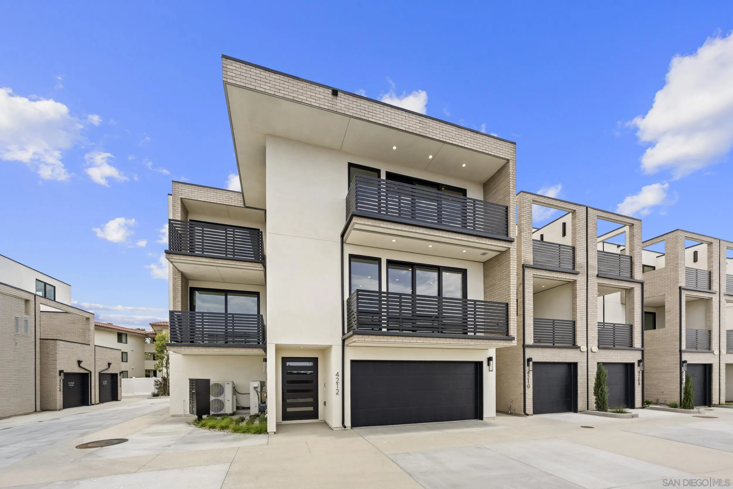 https://cdn.realtyfeed.com/cdn/127/260021485/ee0d535e82b9c819b7e0d52051dba8ee.webp