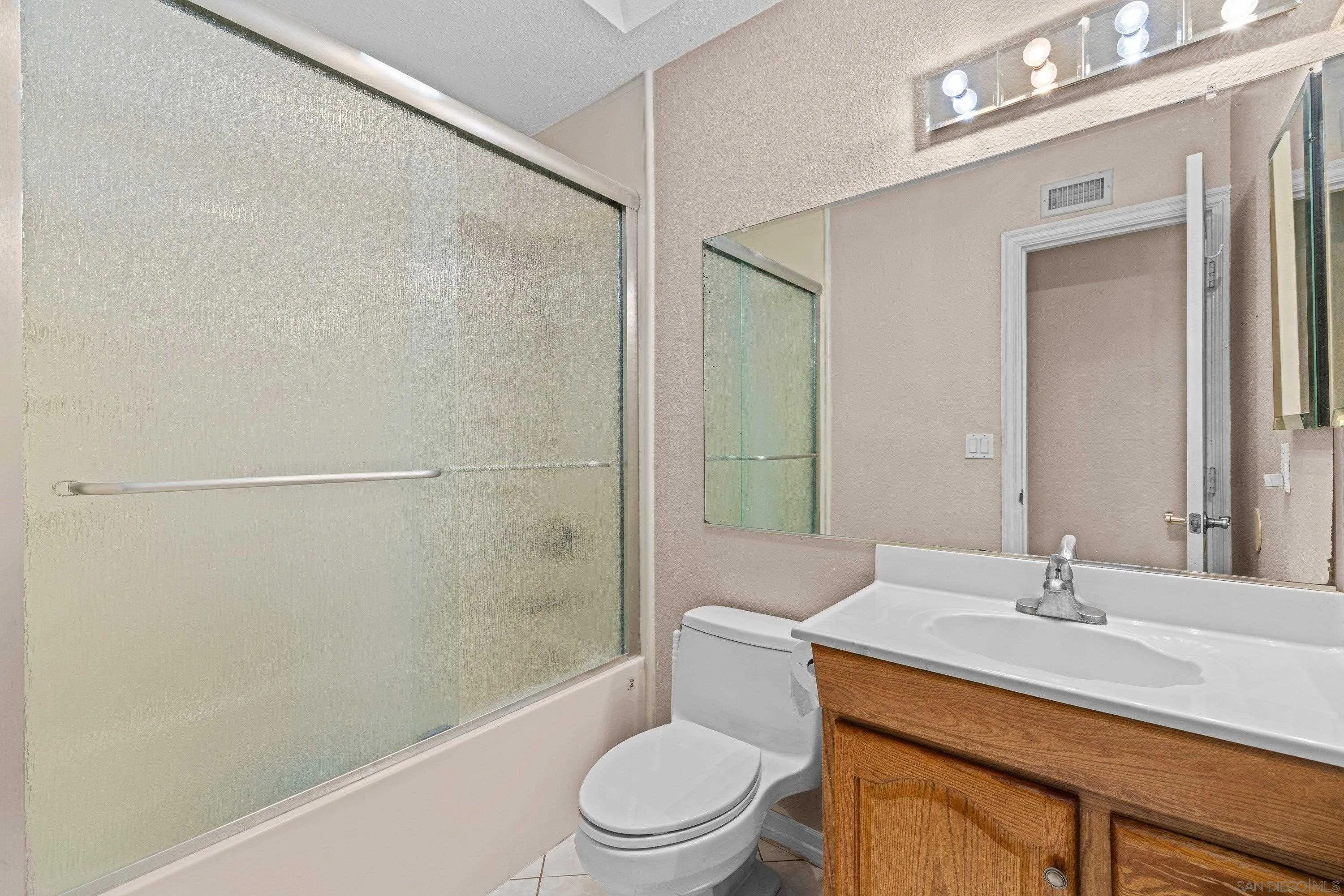 https://cdn.realtyfeed.com/cdn/127/260021496/0d3a29e991622dd492b3f50a68f6d1a7.webp