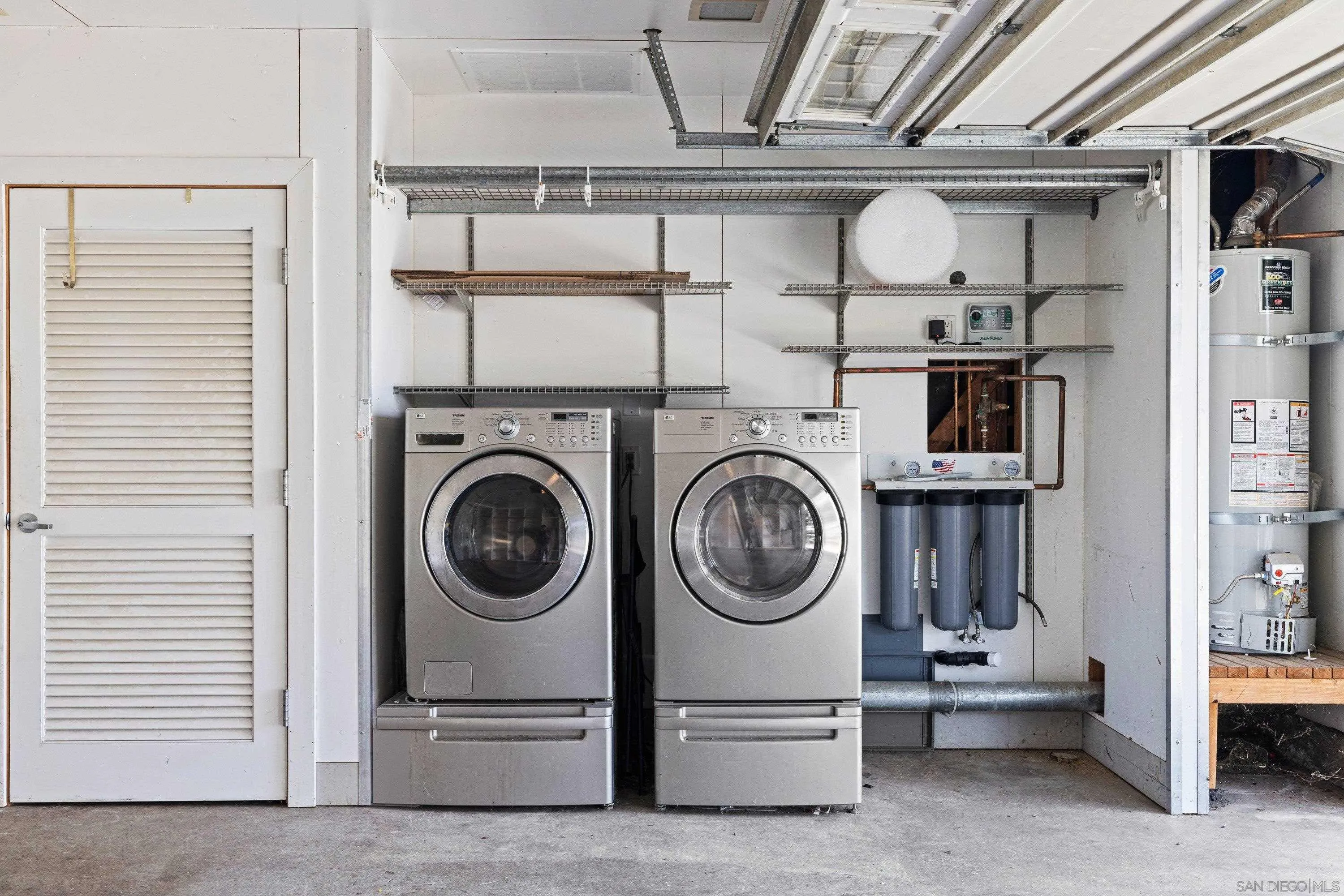 https://cdn.realtyfeed.com/cdn/127/260021496/224da5f3989e3f491e9f33155f29881d.webp