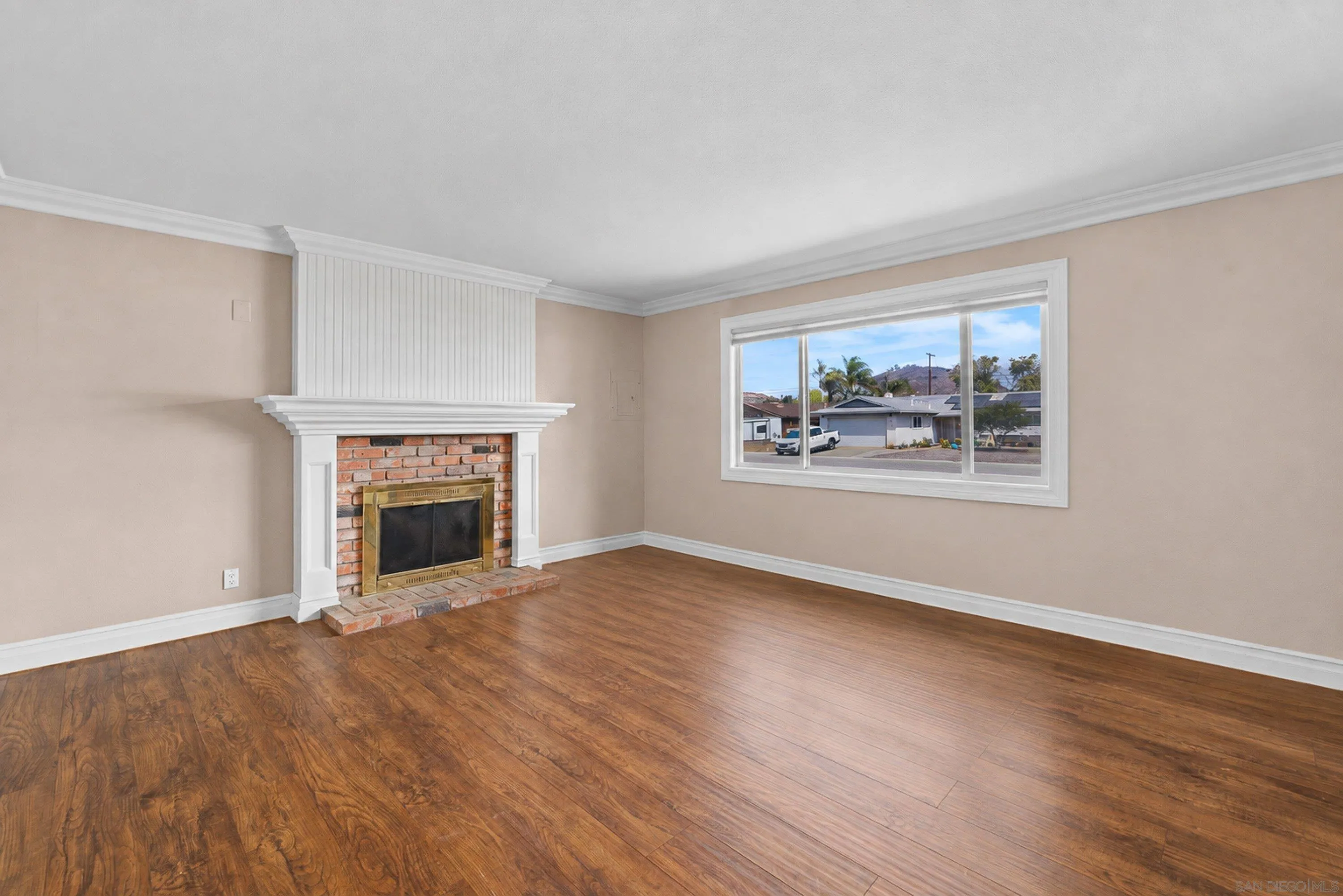 https://cdn.realtyfeed.com/cdn/127/260021496/85360acc5840eedff60d3b7aa7fe5450.webp