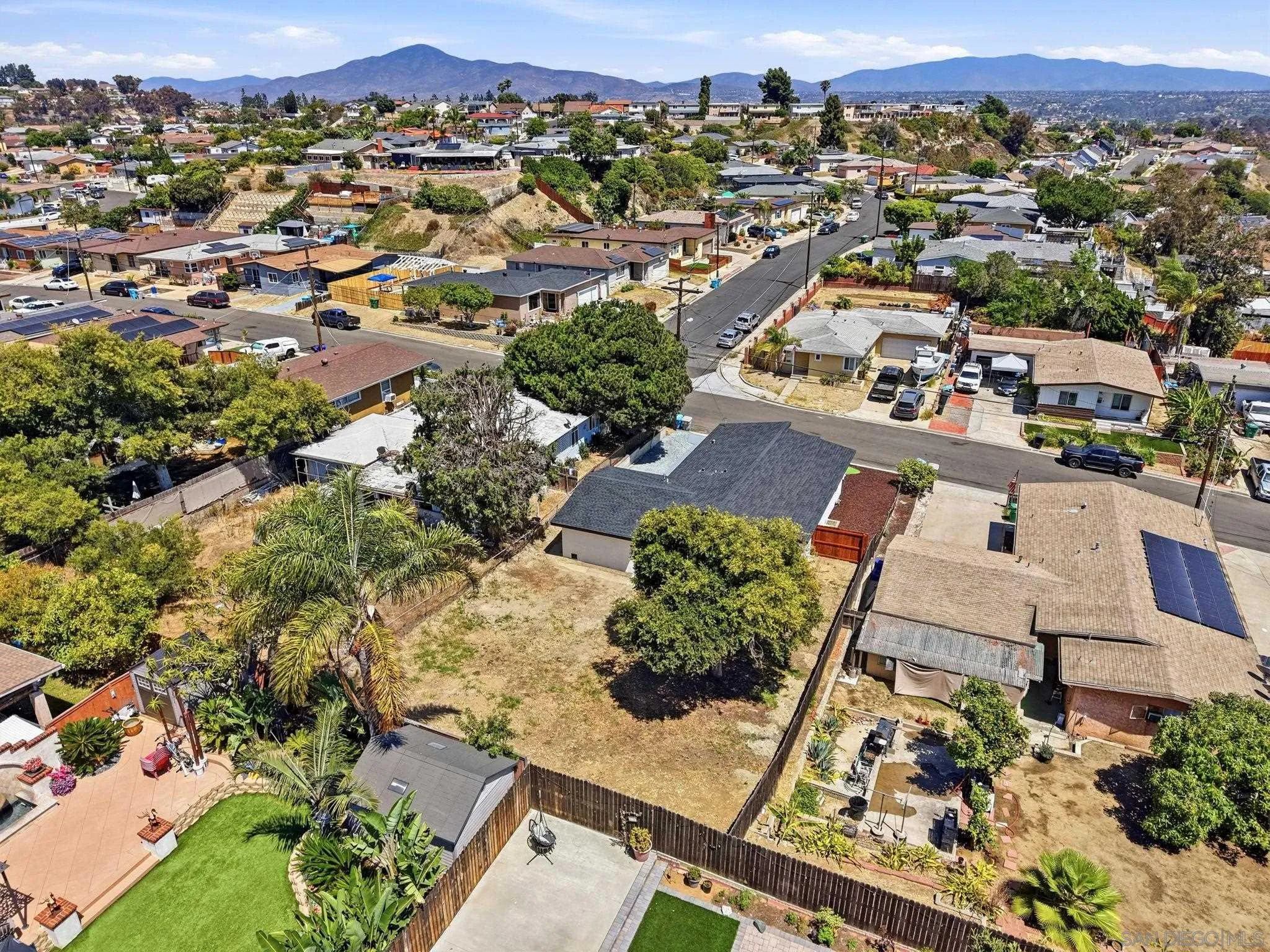 https://cdn.realtyfeed.com/cdn/127/260021498/2e0266afdab22ba44a2d7c9cecb09cb1.webp
